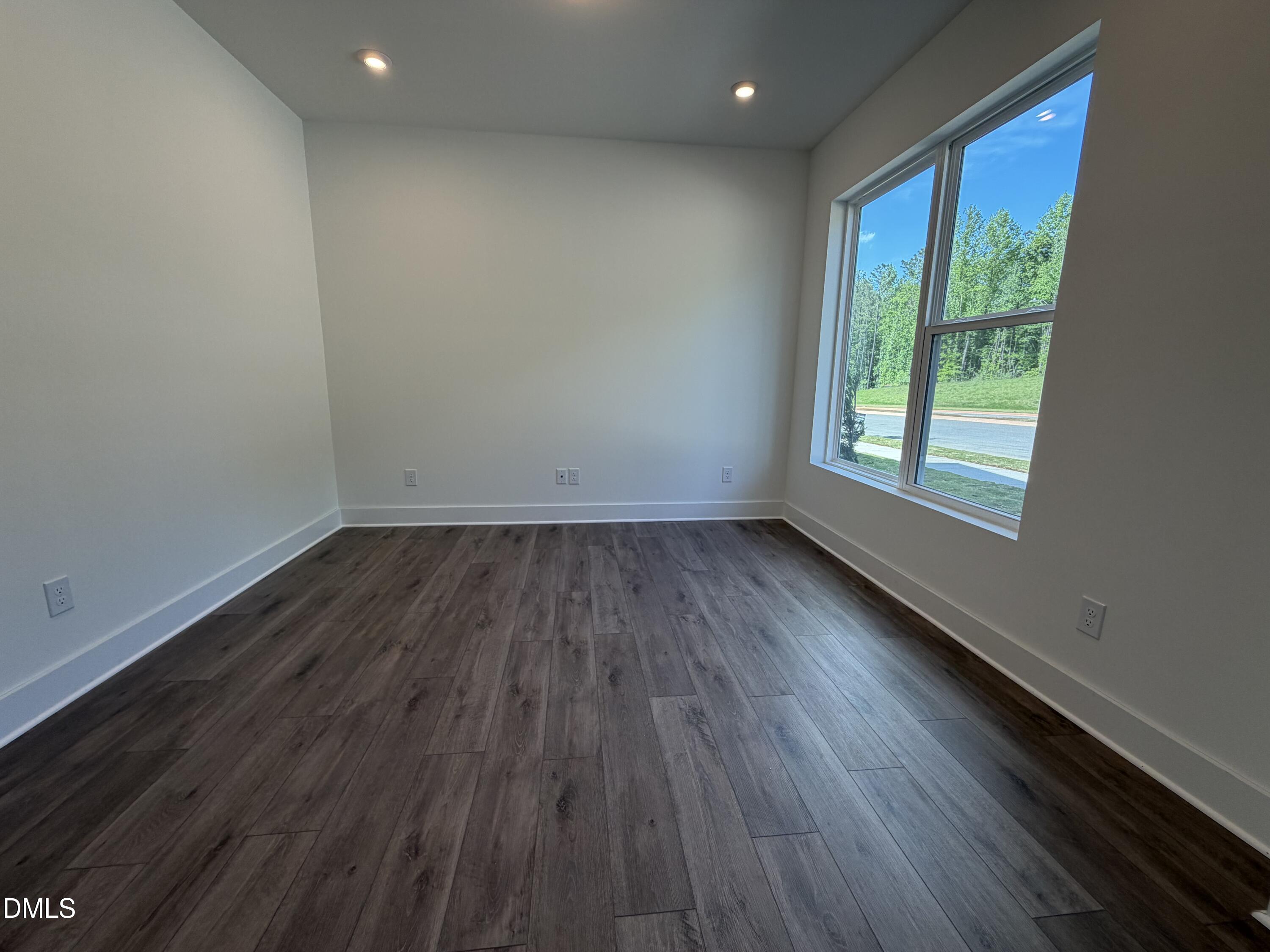 368 North Village Parkway