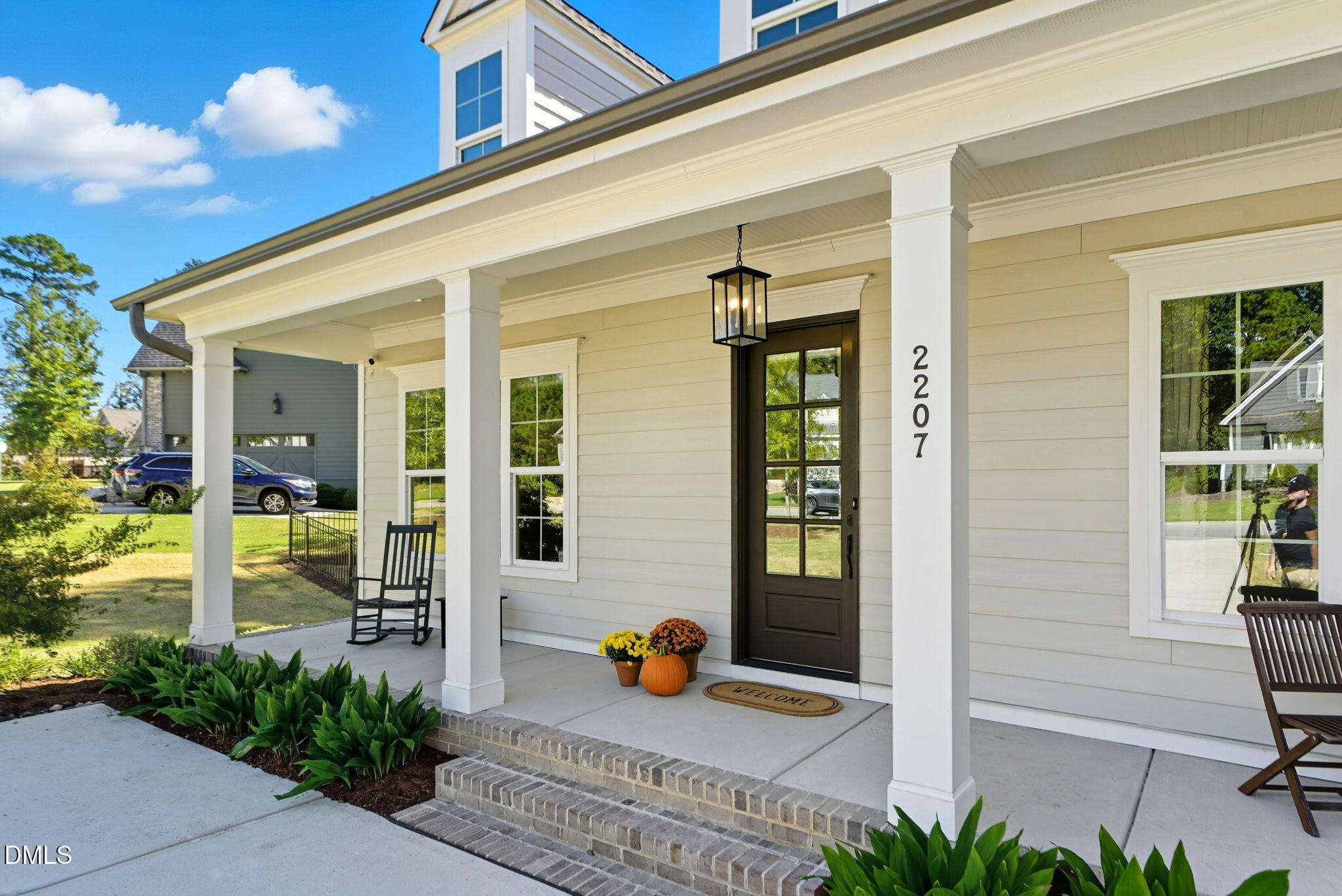 2207 Meadowcreek Drive
