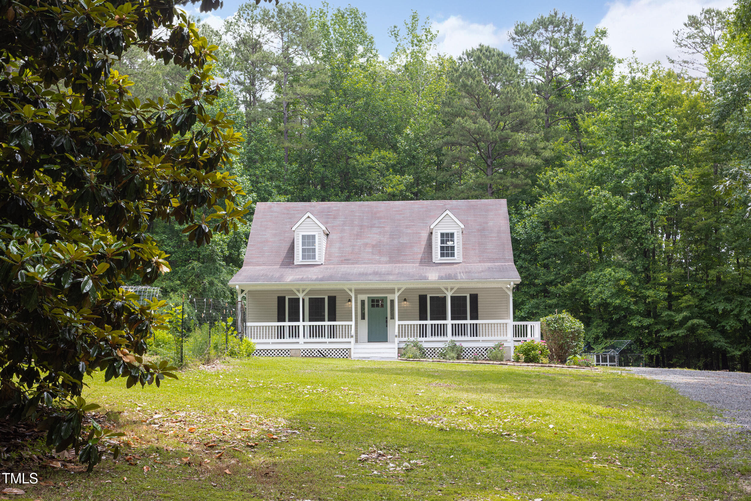 657 Lakeview Drive