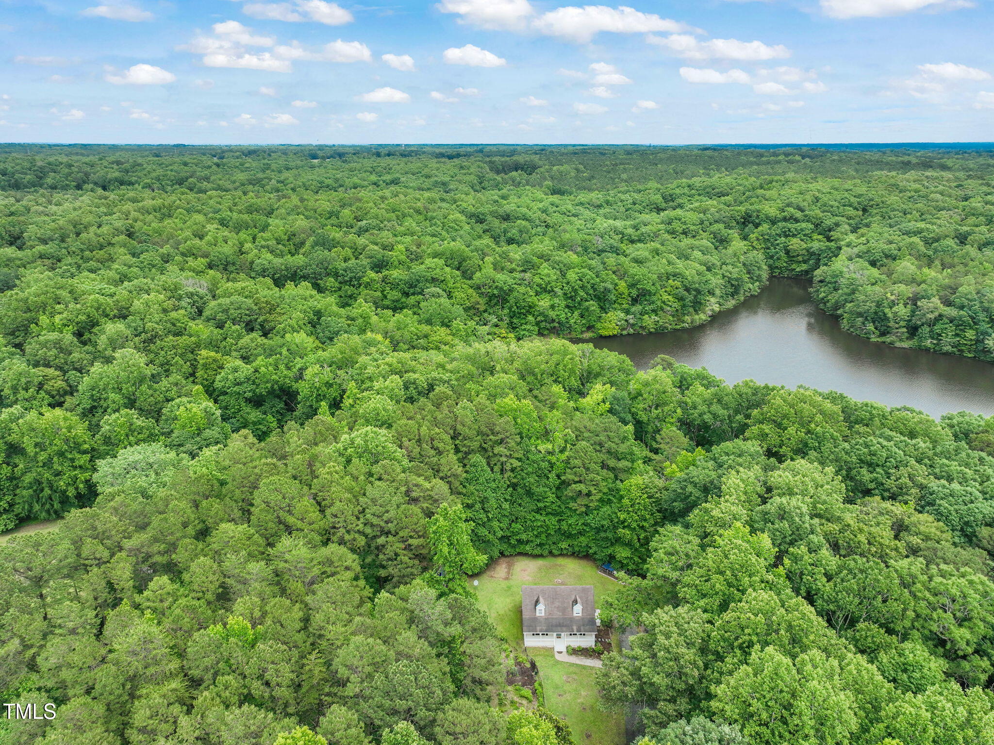 657 Lakeview Drive