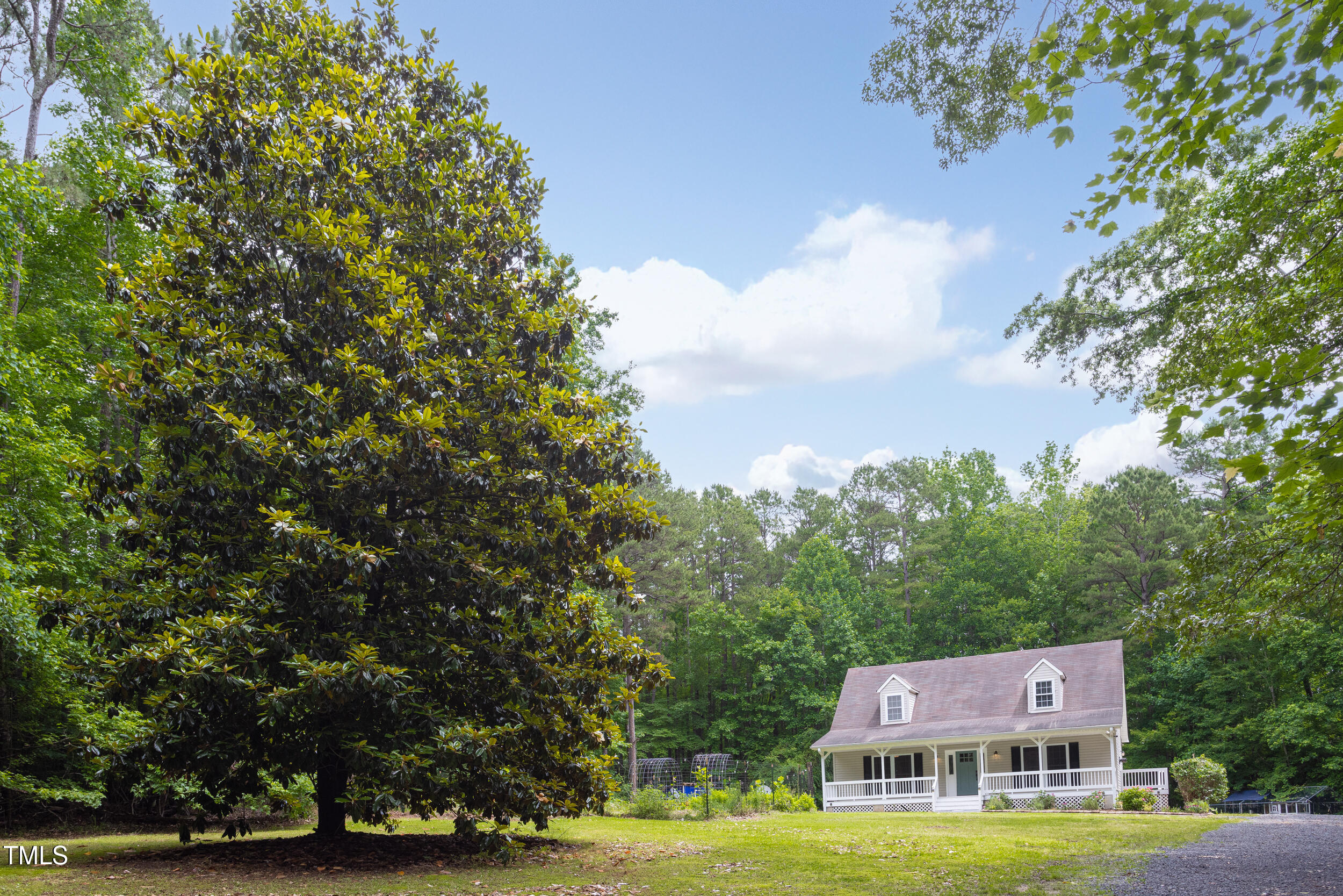 657 Lakeview Drive