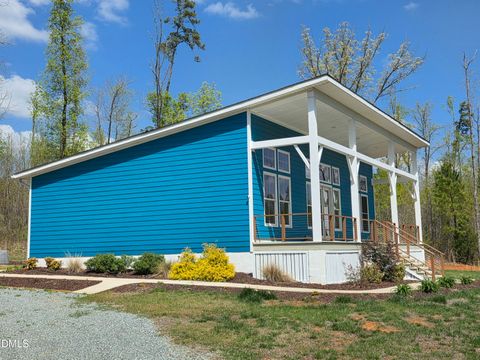 5470 Thom Road Mebane NC 27302