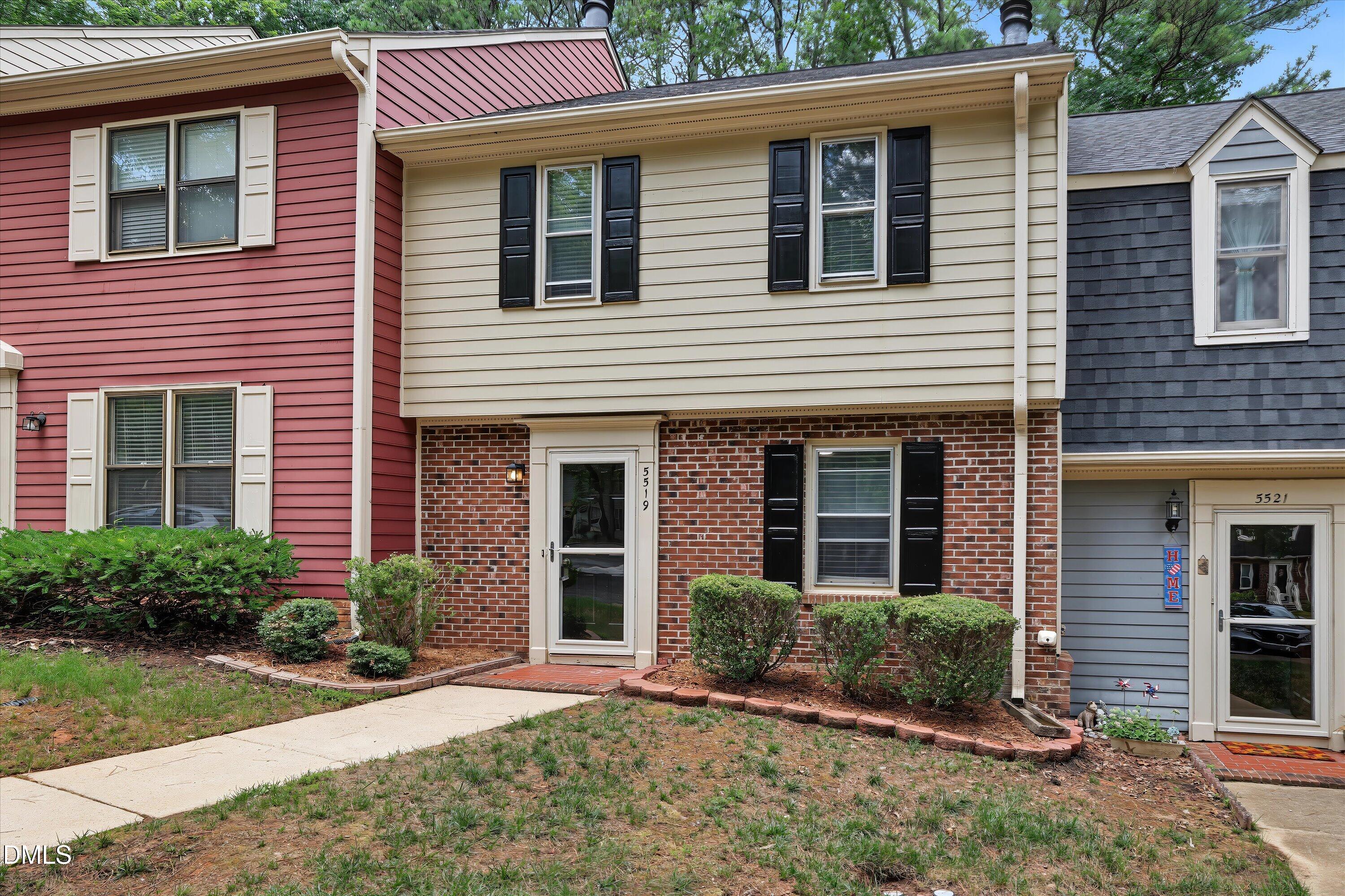 5519 Hamstead Crossing