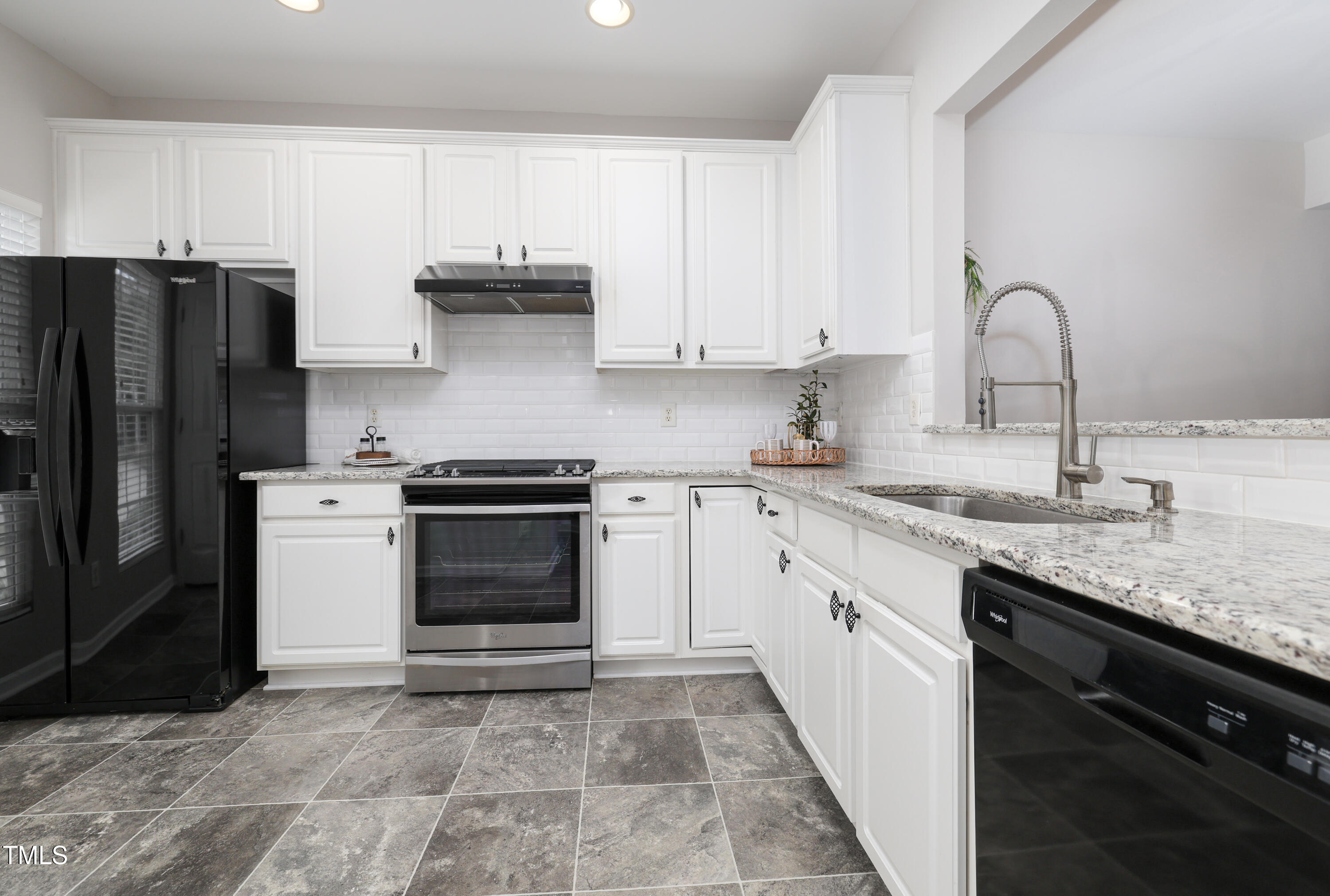 11 Suncrest Court 11