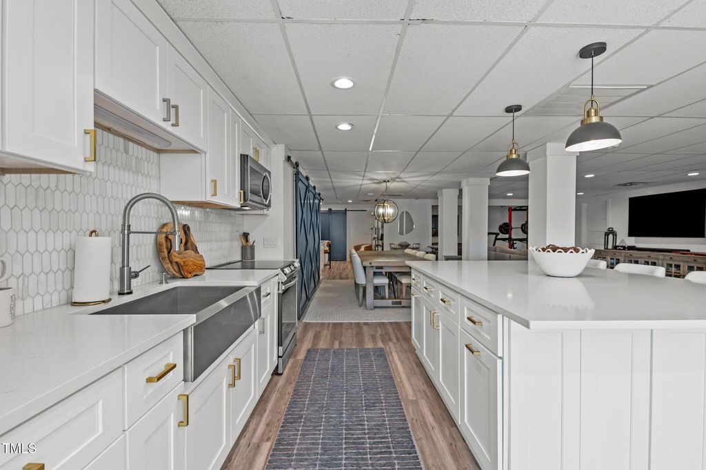 listing image 52