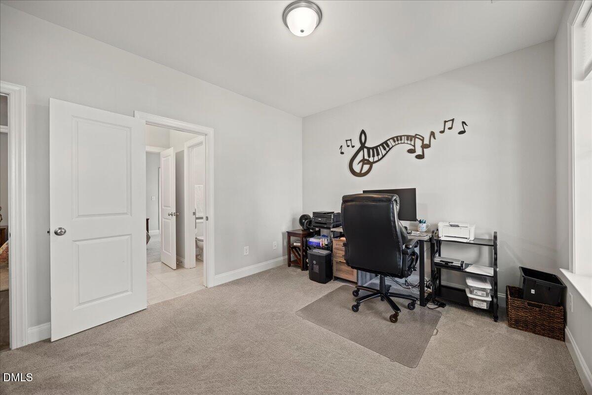 307 W Amber Oak Drive