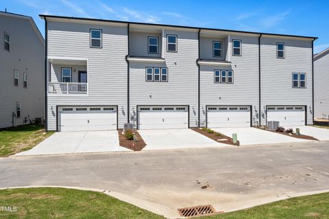 Townhouse in Wendell NC 2138 Big Falls Drive 24.jpg