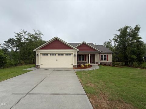 702 Tuscany Circle Princeton NC 27569