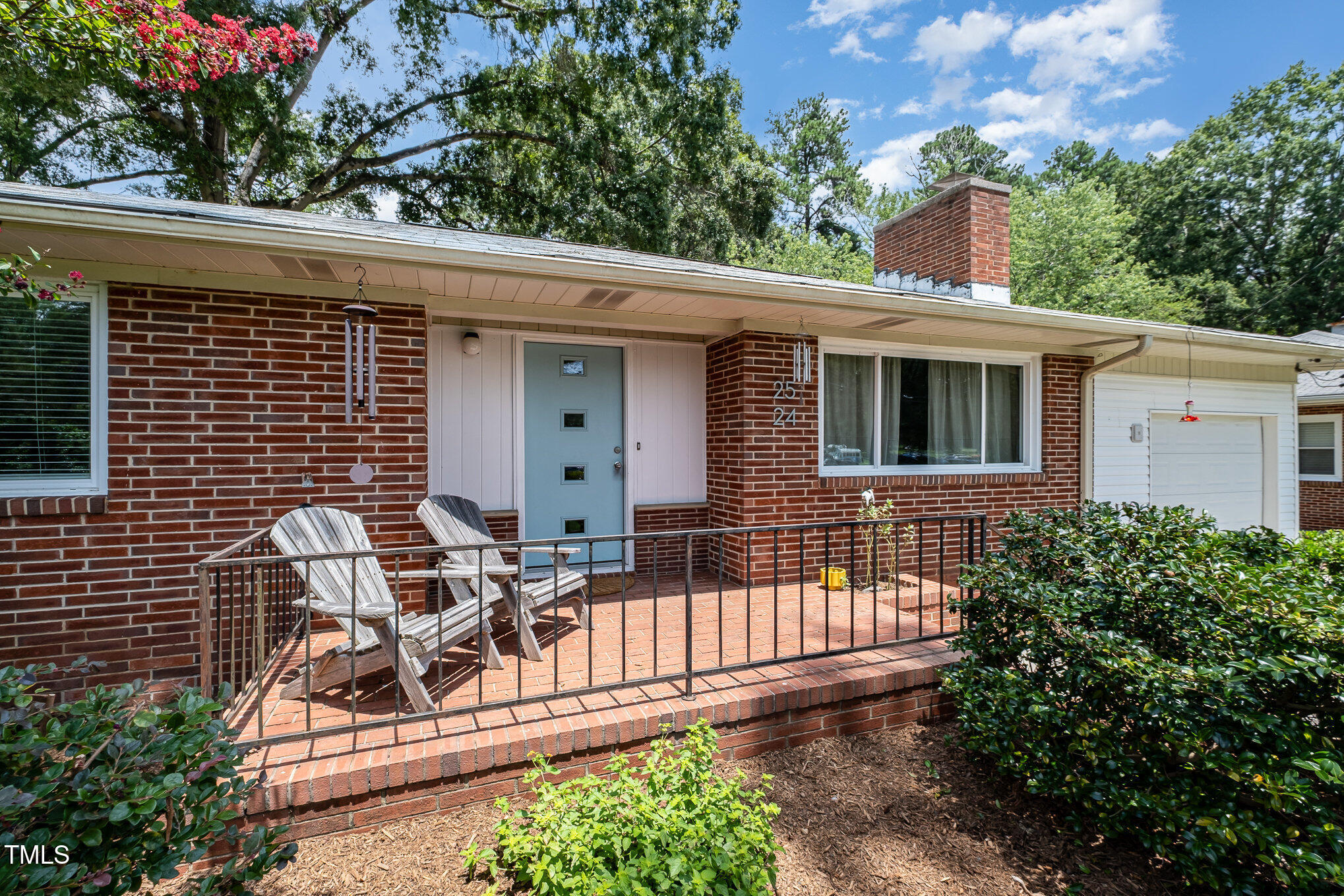 2524 Indian Trail