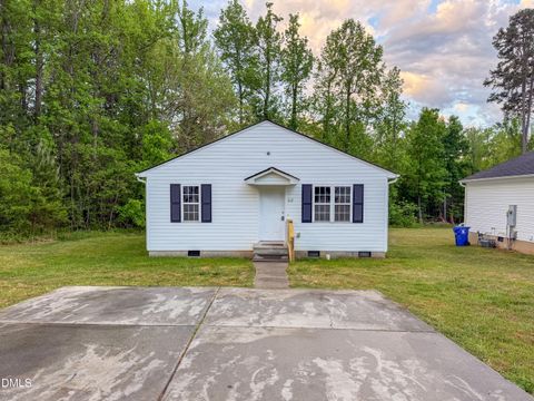 Photo of 717 Roosevelt Street, Mebane, NC 27302 (MLS # 10161128)