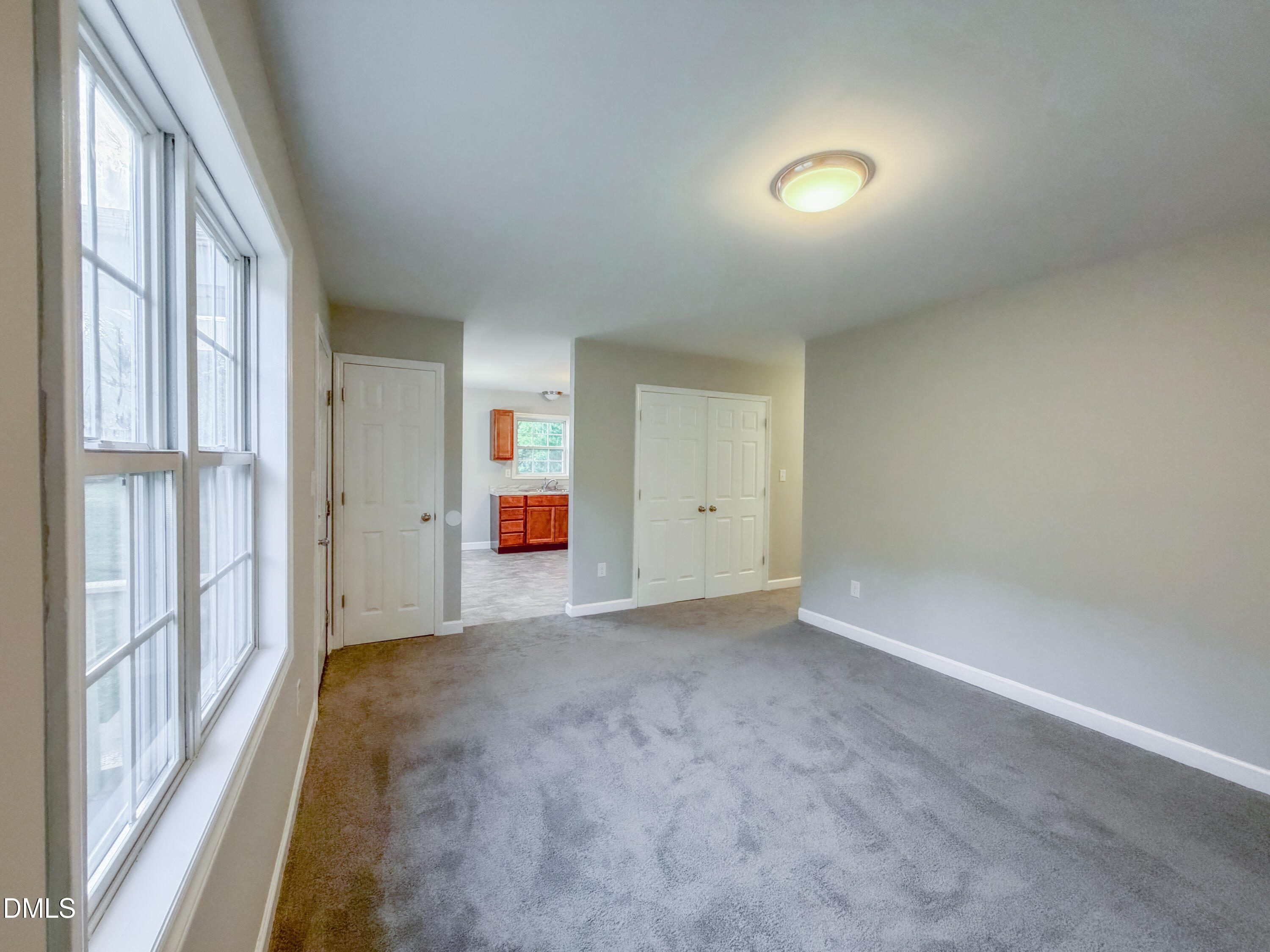 717 Roosevelt Street