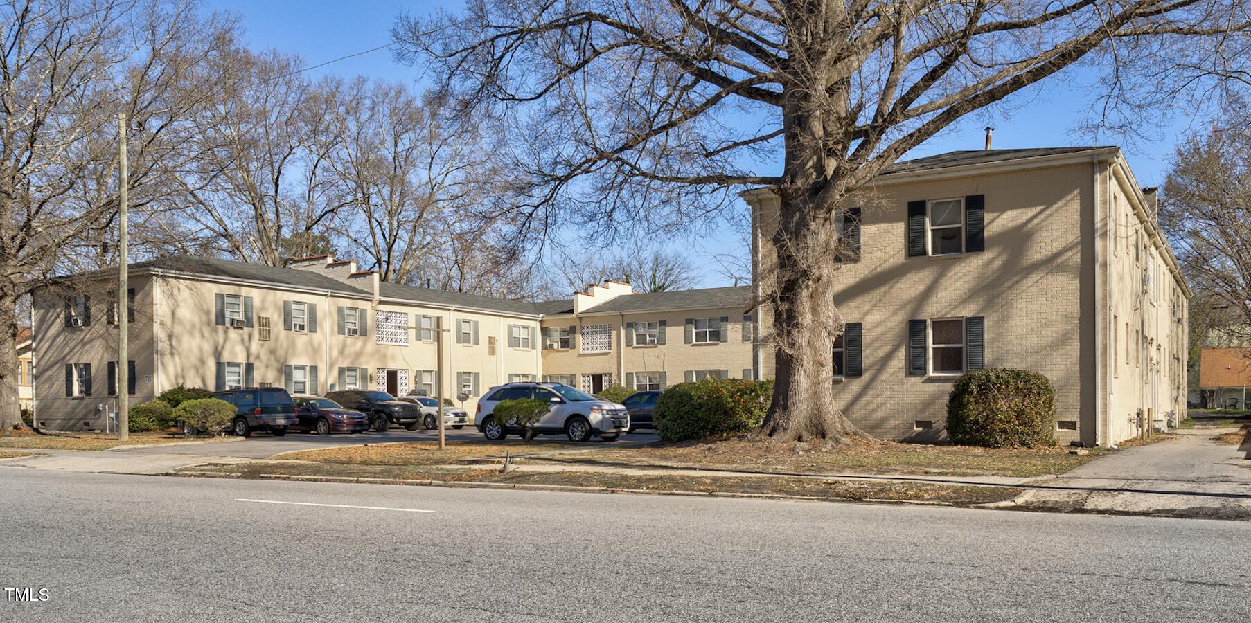 718 Sunset Avenue 1-16