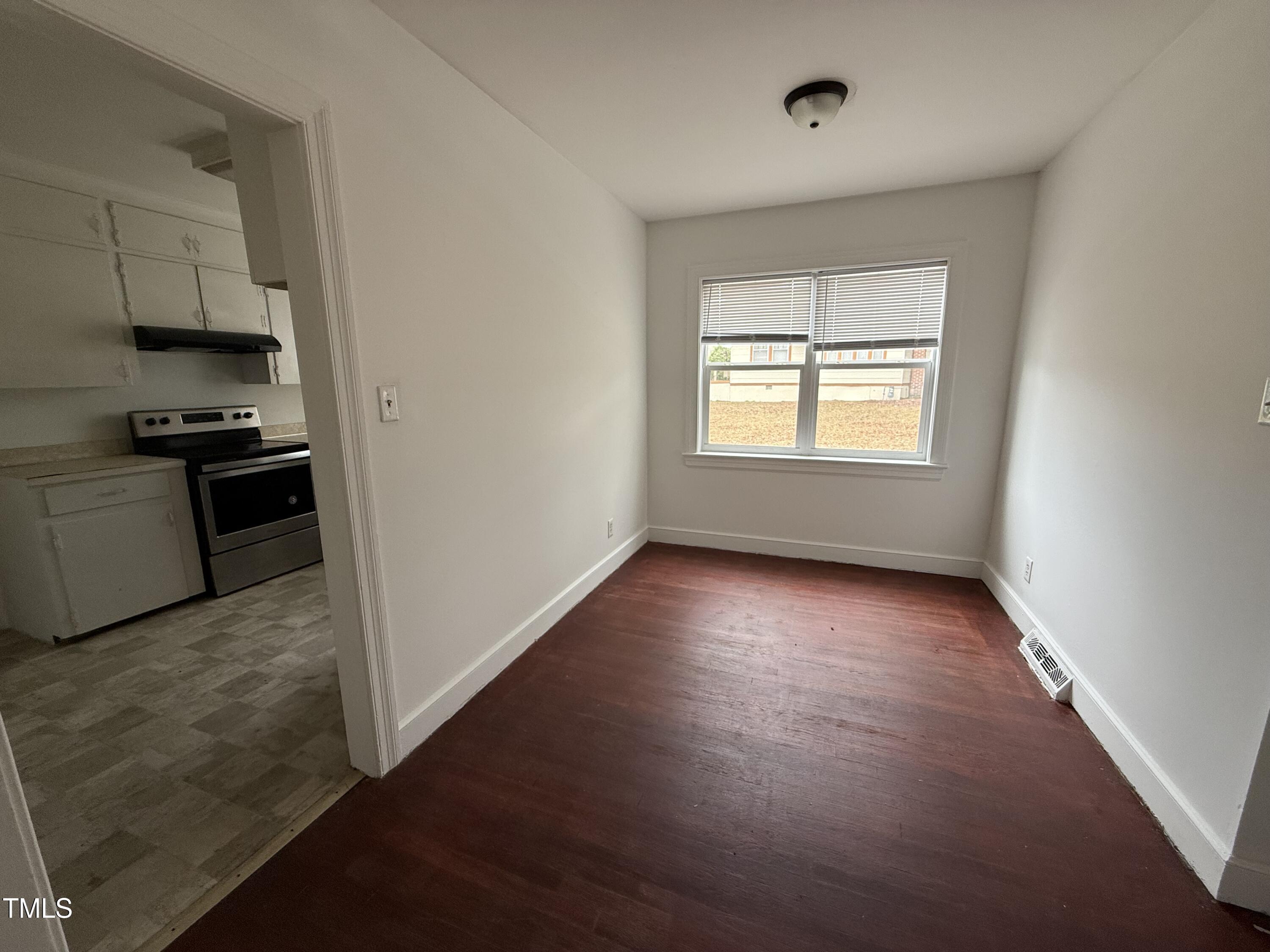 718 Sunset Avenue 1-16