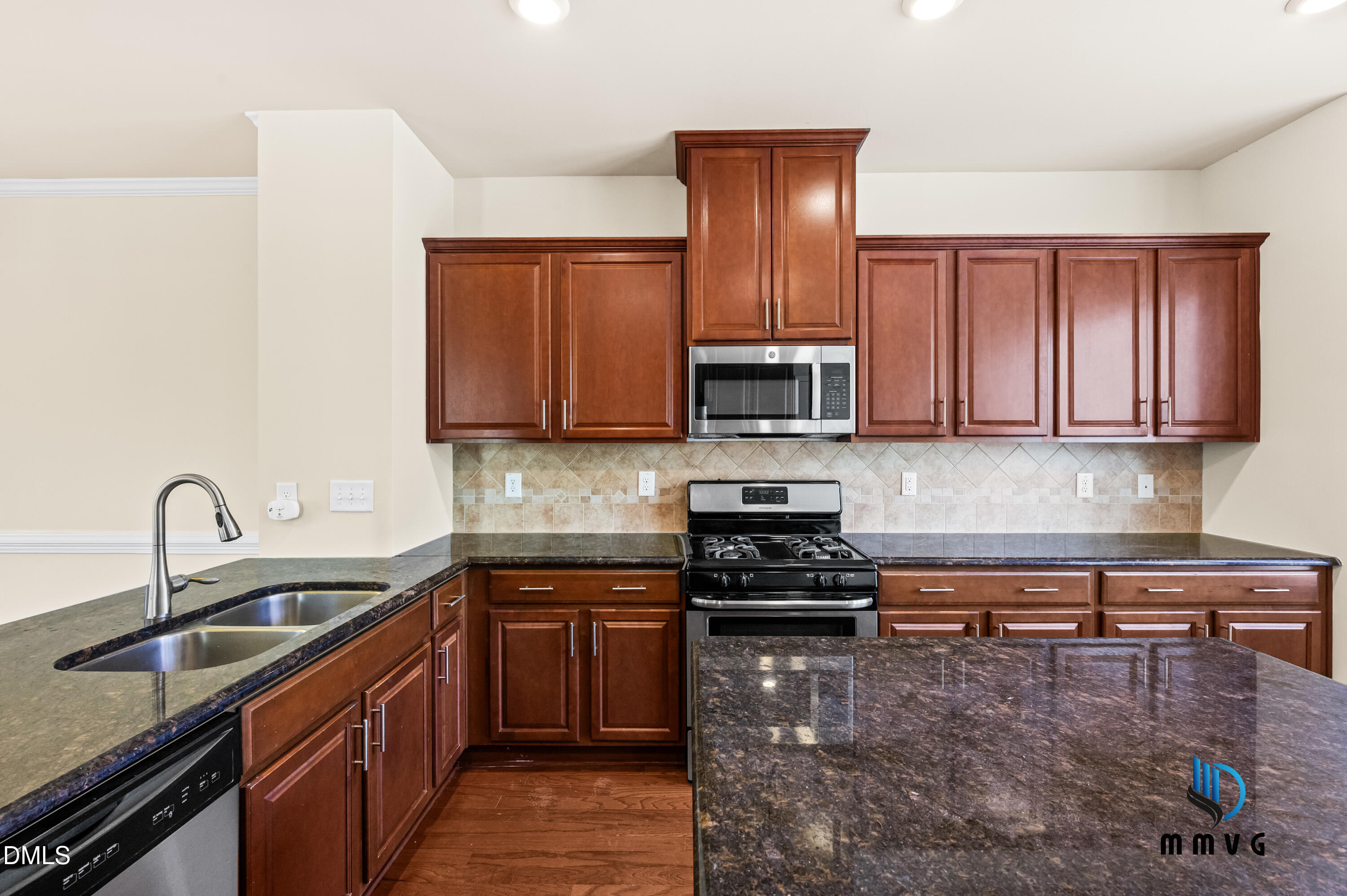 701 Edgewater Ridge Court