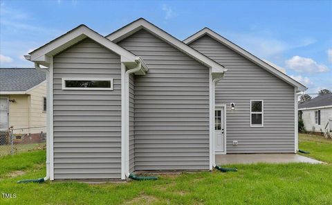 A home in Dunn