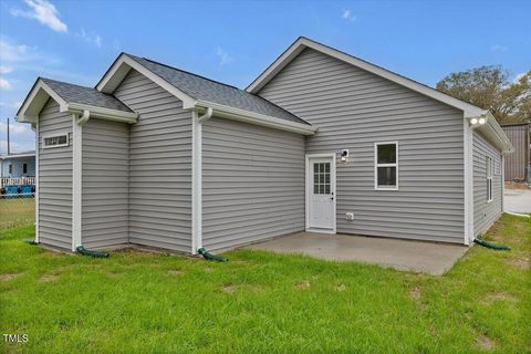 A home in Dunn