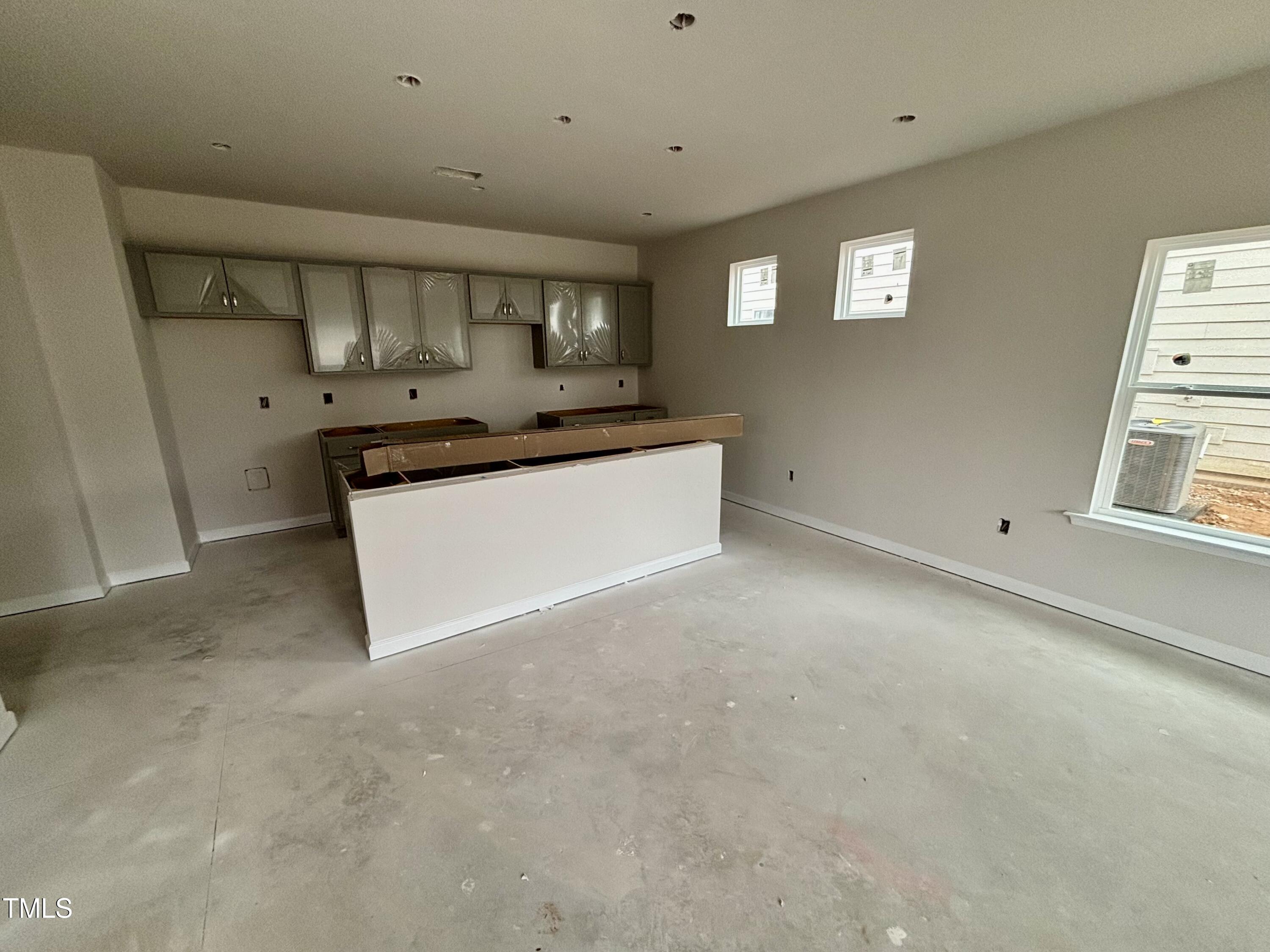 76 Commons Circle