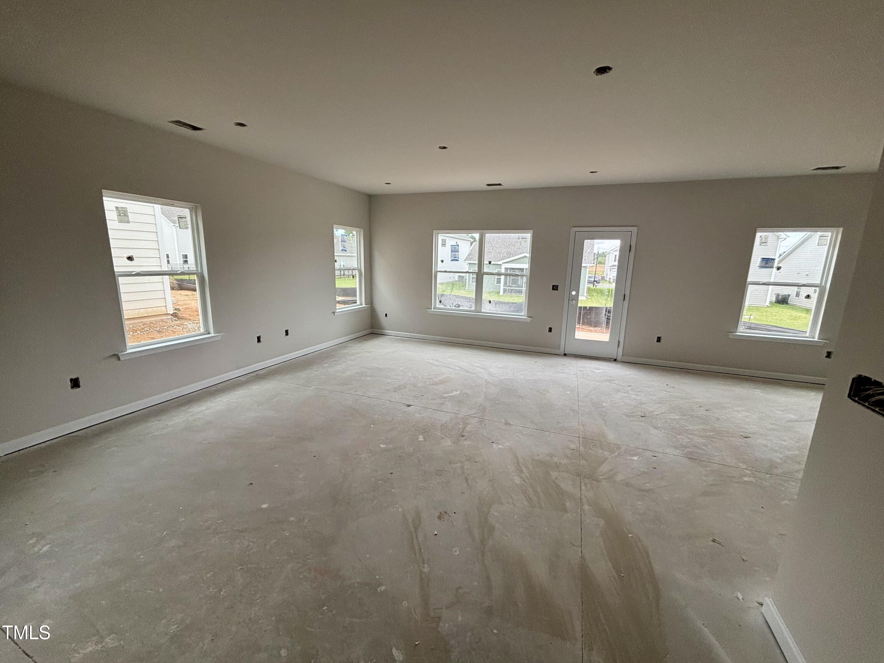 76 Commons Circle