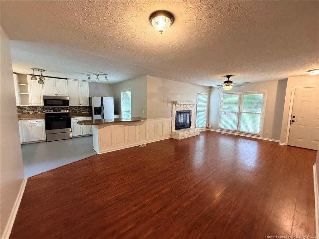1375 Worstead Drive