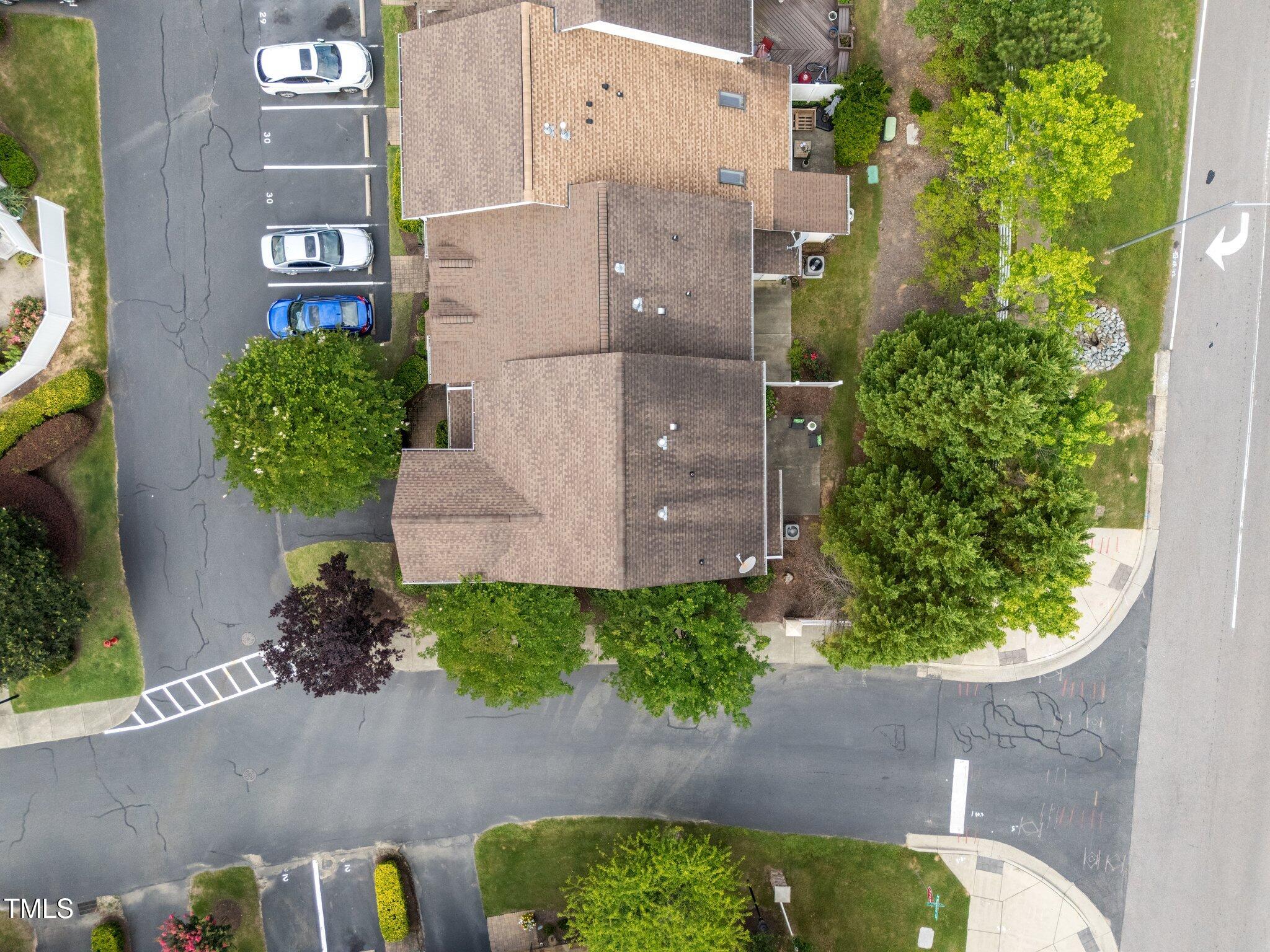 5515 South Roxboro 32