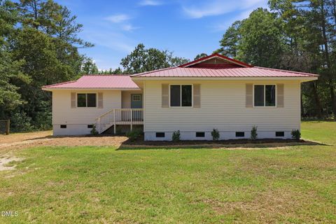 Photo of 1051 Tim Currin Road, Lillington, NC 27546 (MLS # 10180966)