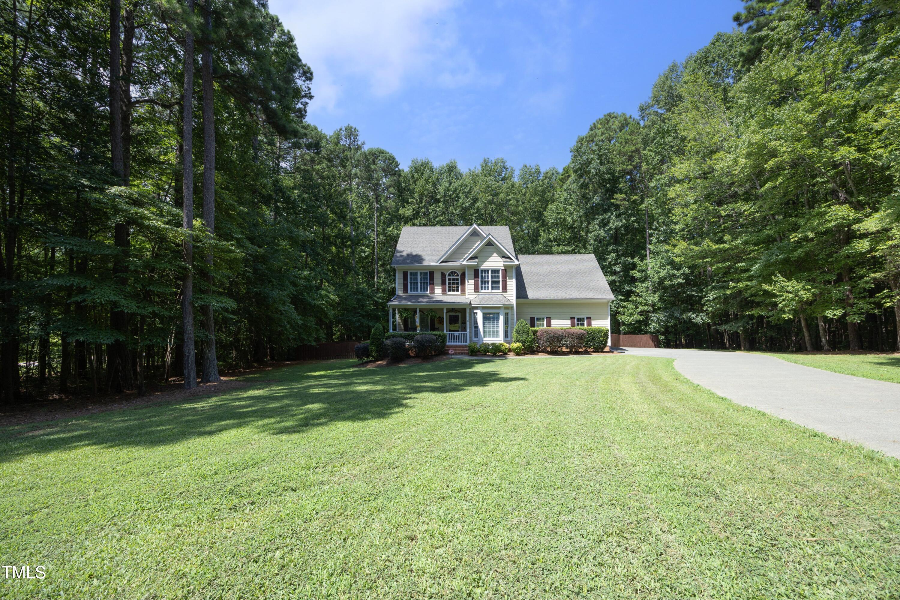 7301 Lakefall Drive