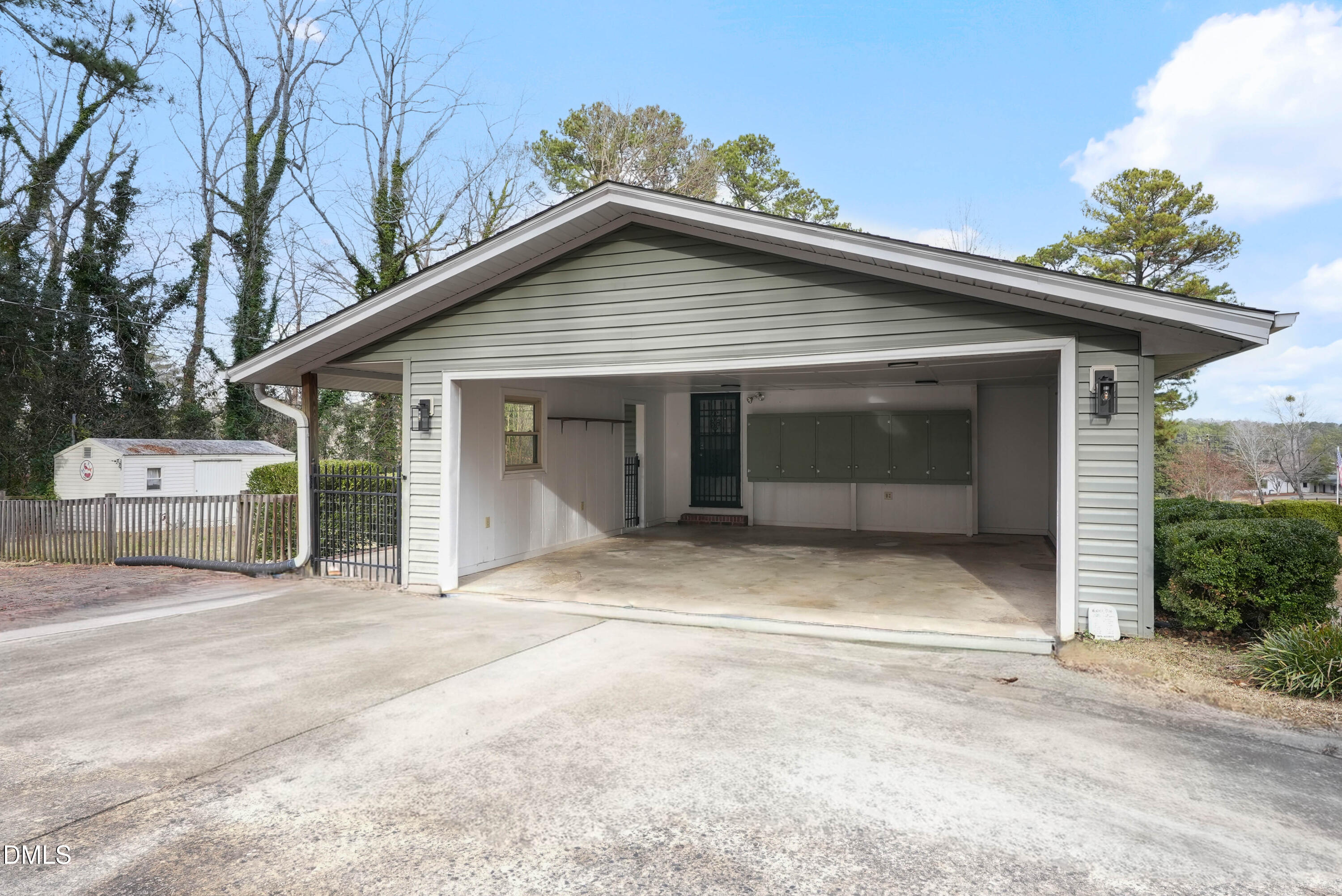 1104 Oldham Lake Road