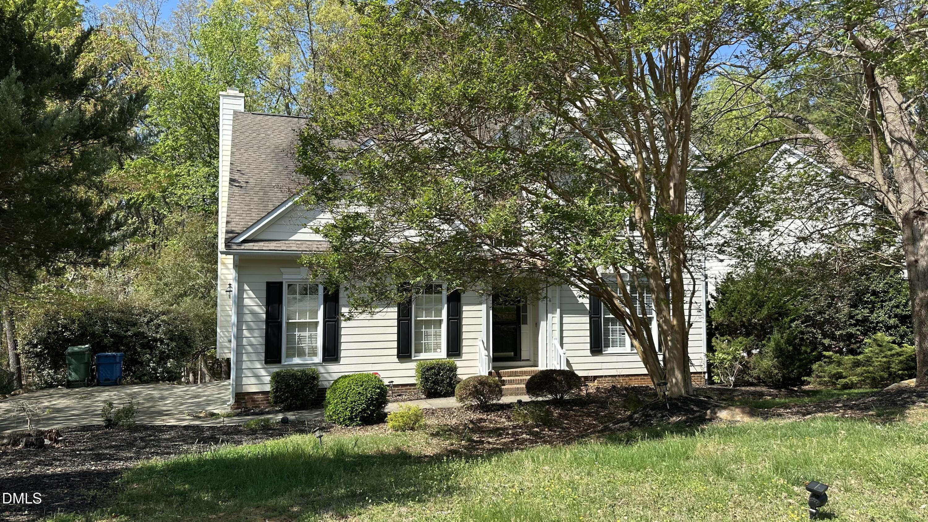 8 Arrowwood Court