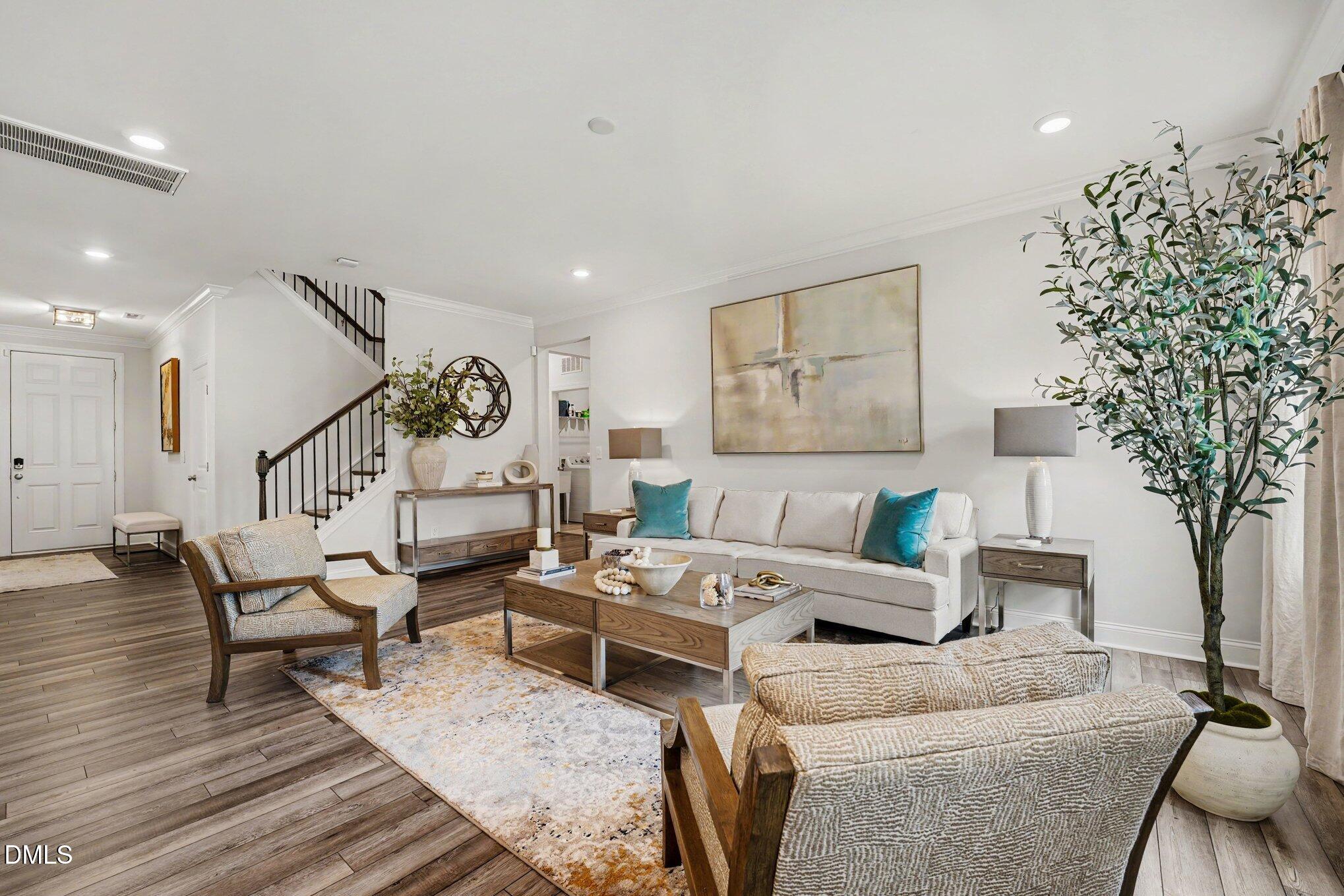 1033 Bellewood Park Drive