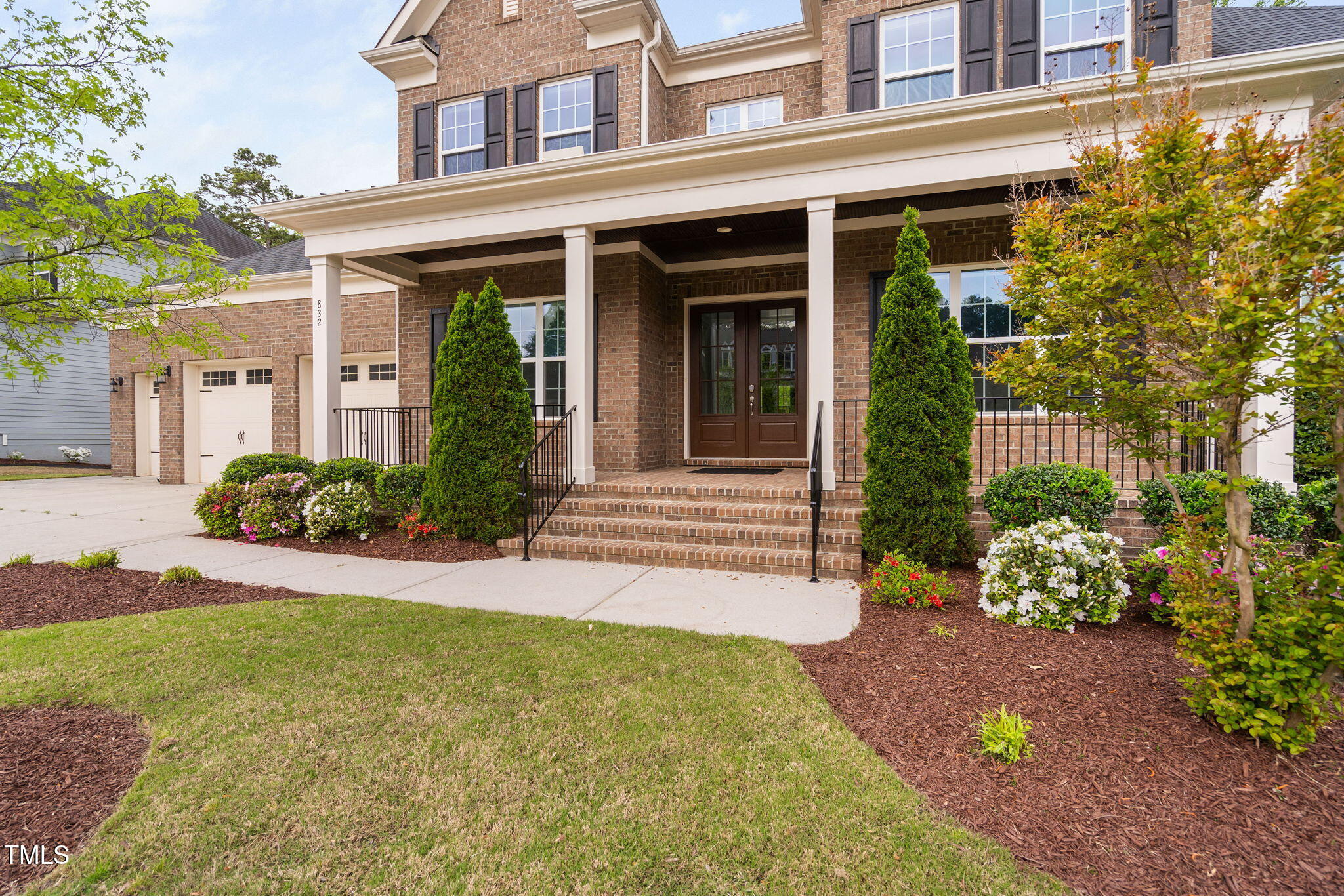 832 Mountain Vista Lane