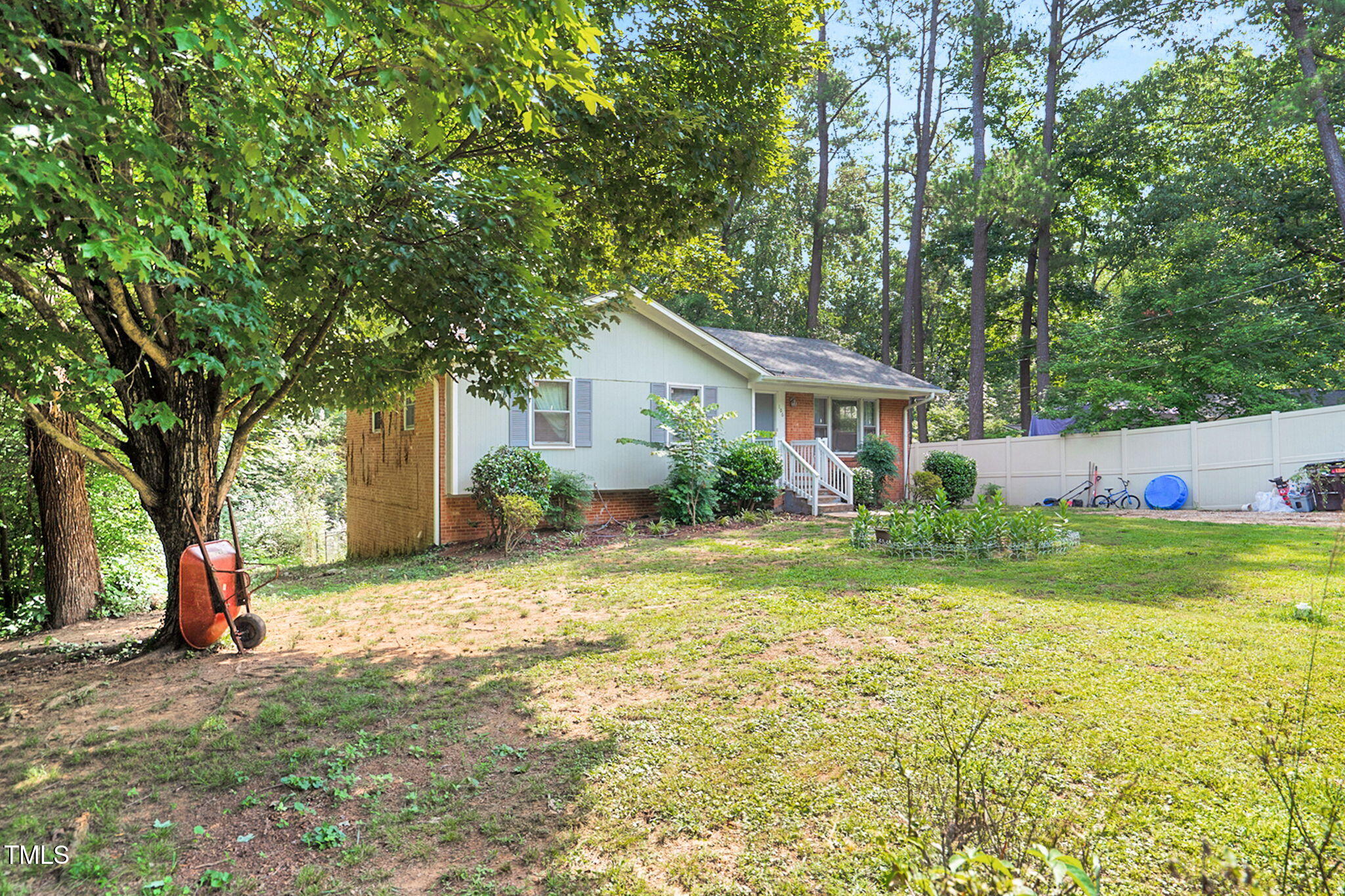 106 Lattimore Lane