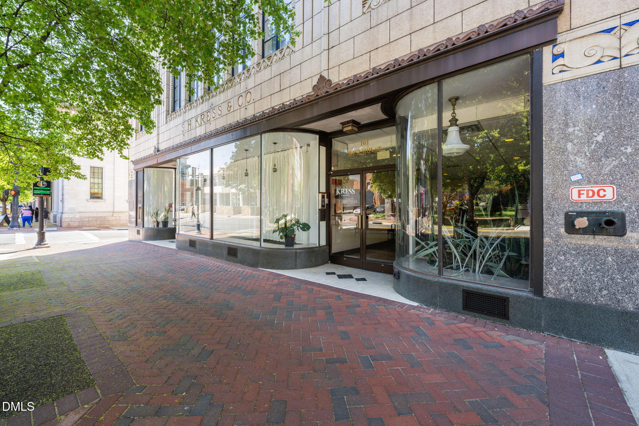 103 W Main Street 404