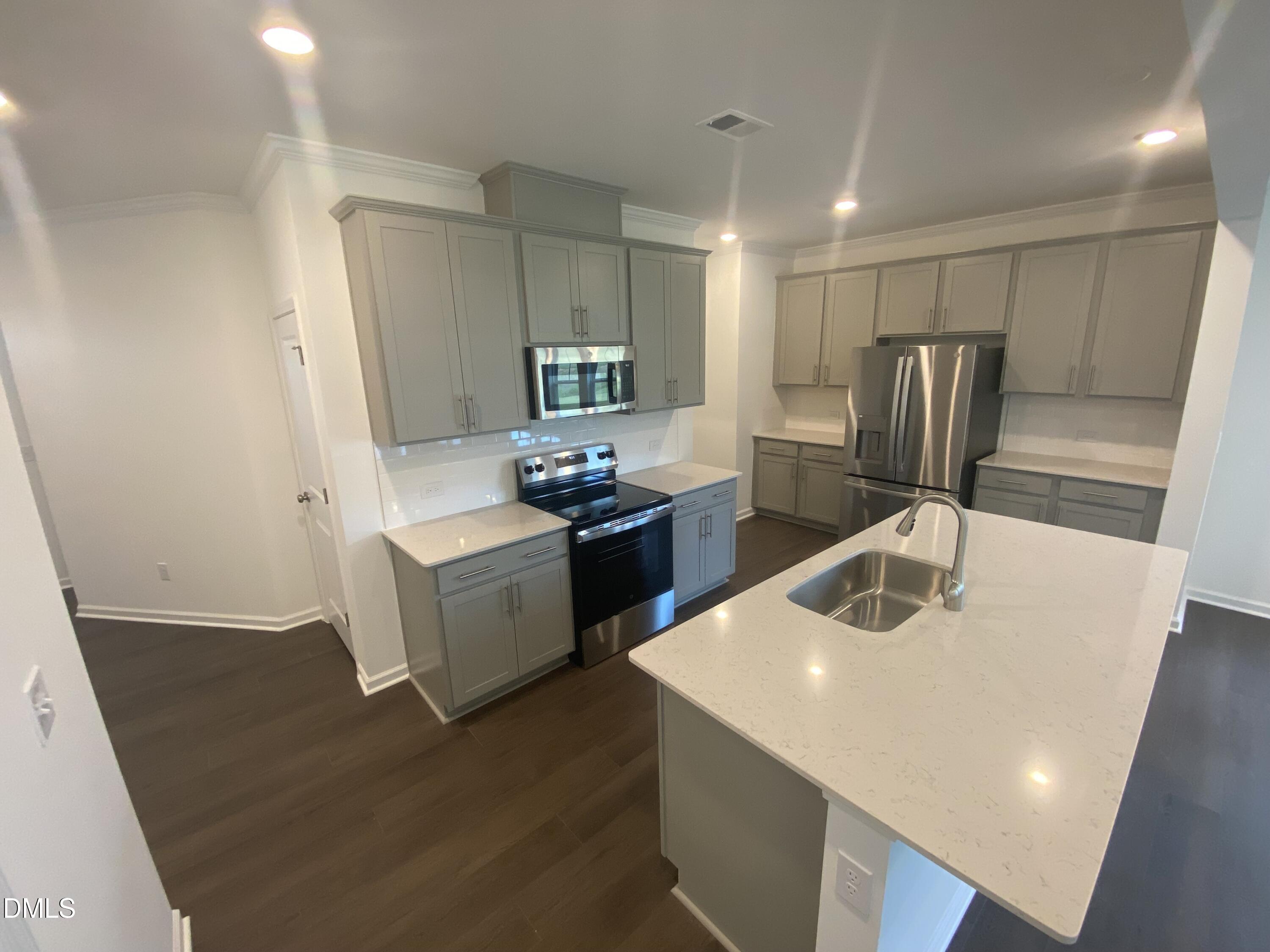 147 Fishing Pier Way