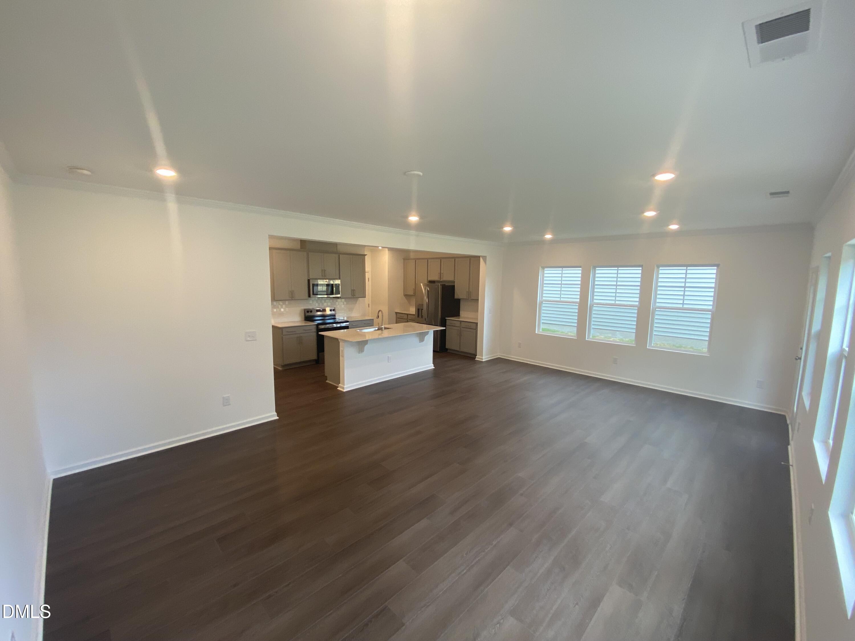 147 Fishing Pier Way