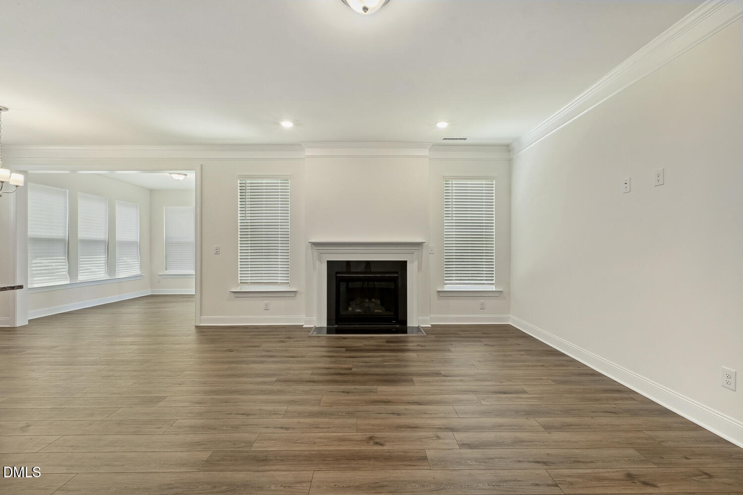605 Hampton Crest Court