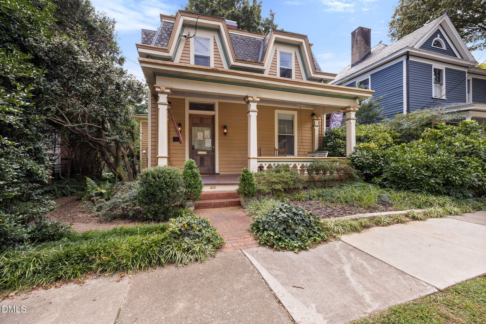 406 E Lane Street