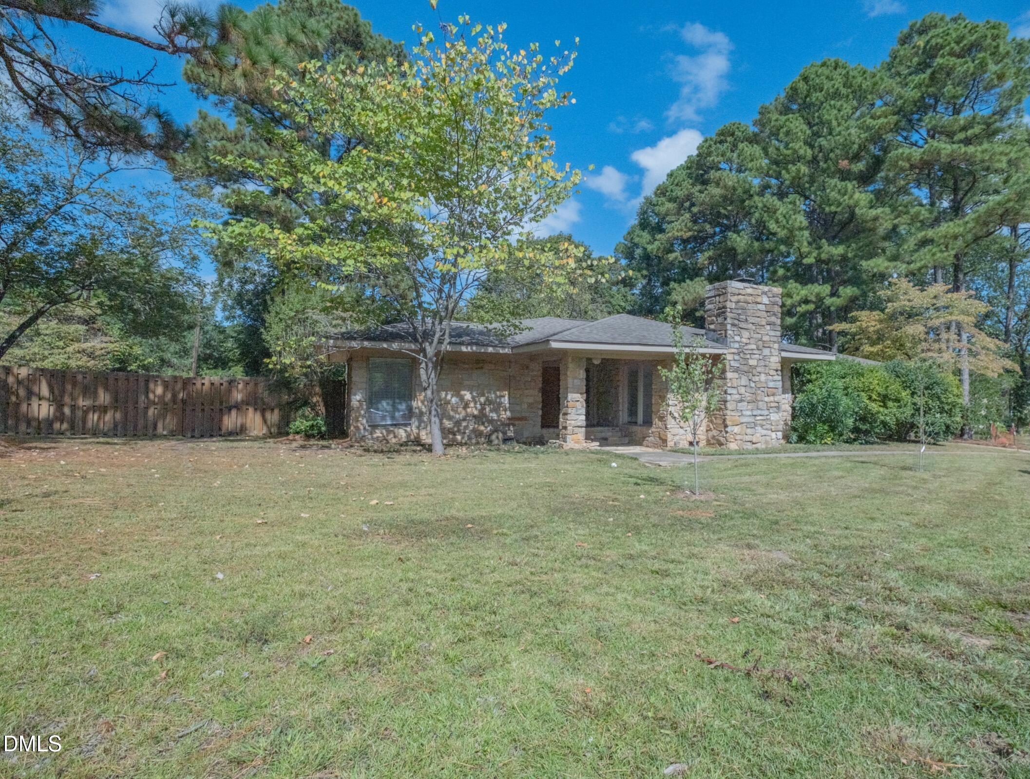 3300 Edgemont Drive