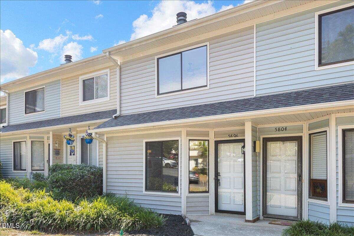 5806 Shady Grove Circle