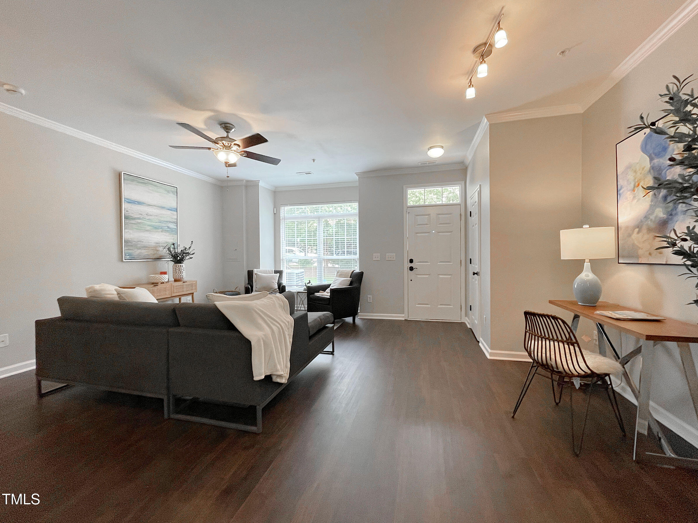 2221 Valley Edge Drive 105