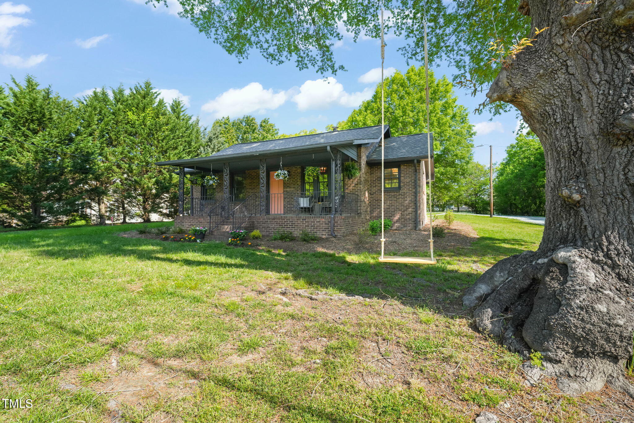 320 W Orange Street