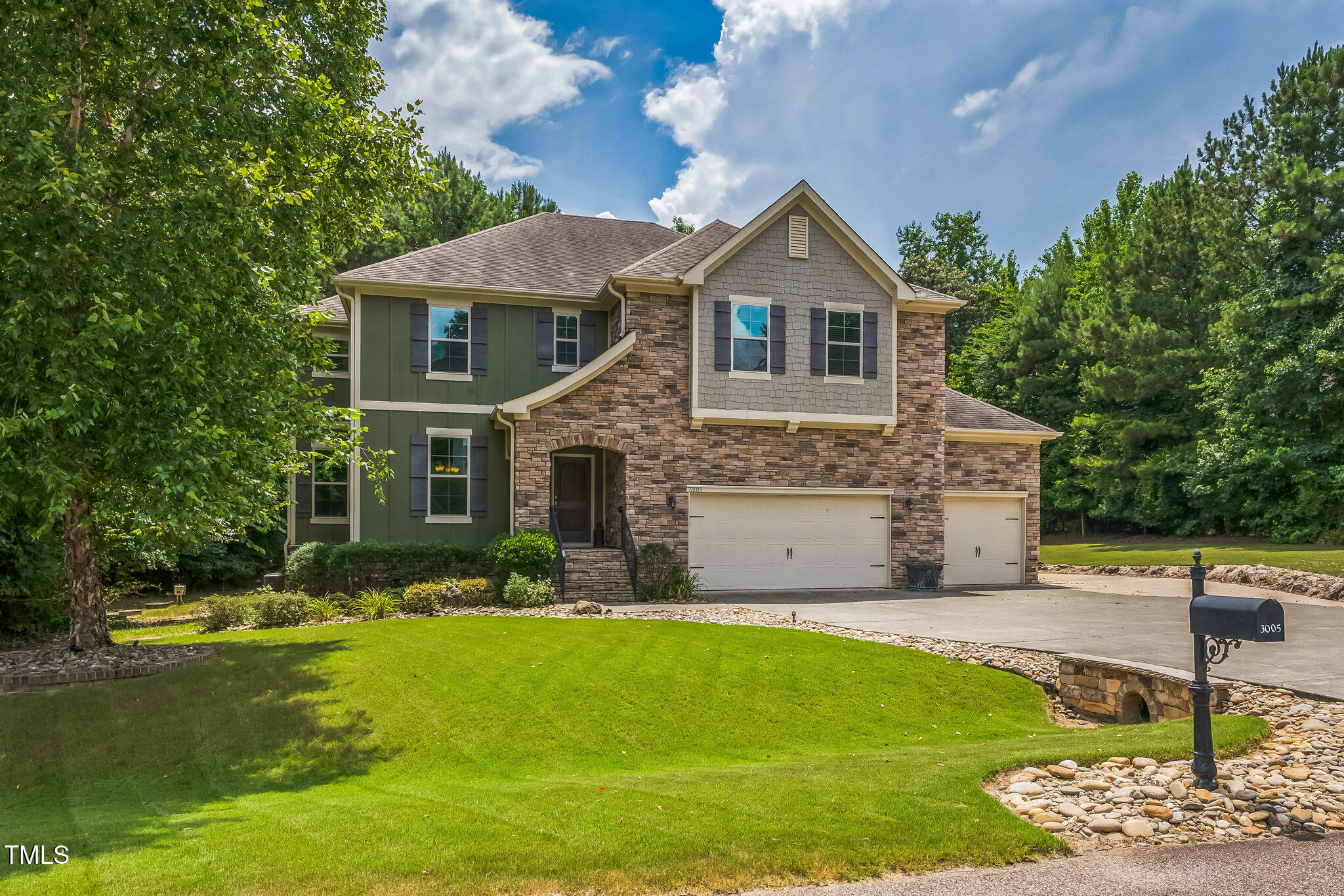 3005 Domaine Drive