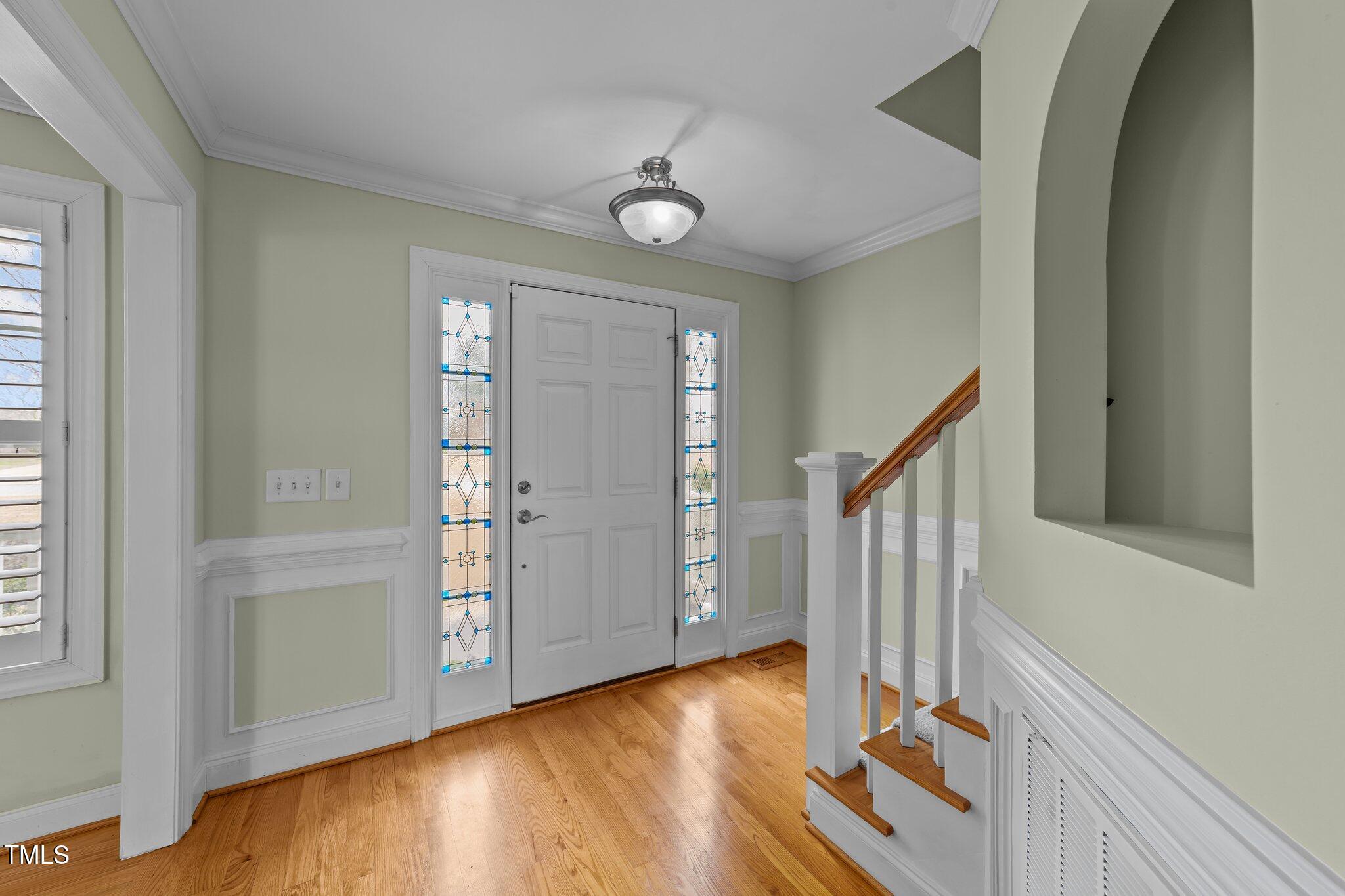 8712 New River Circle