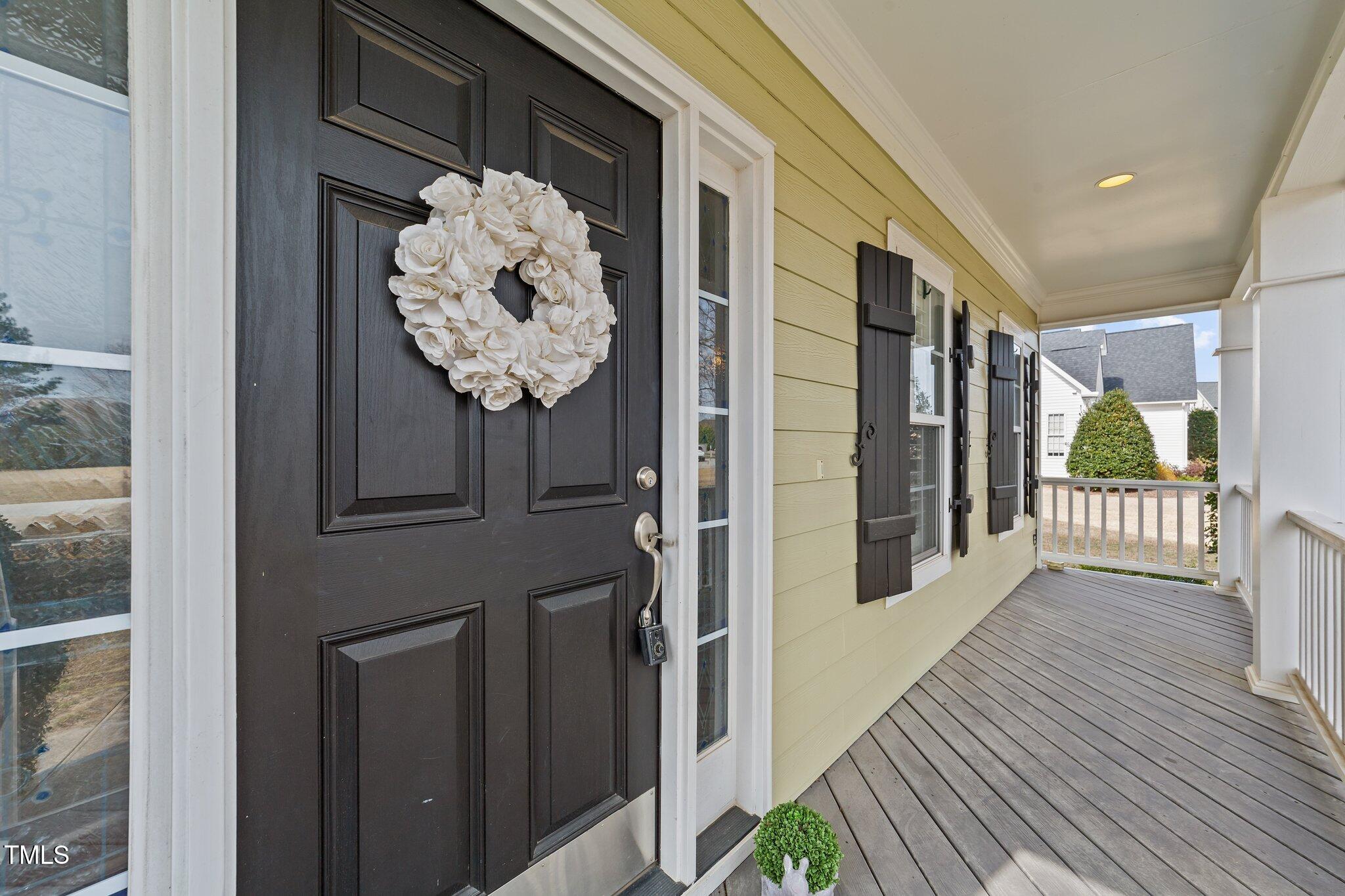 8712 New River Circle