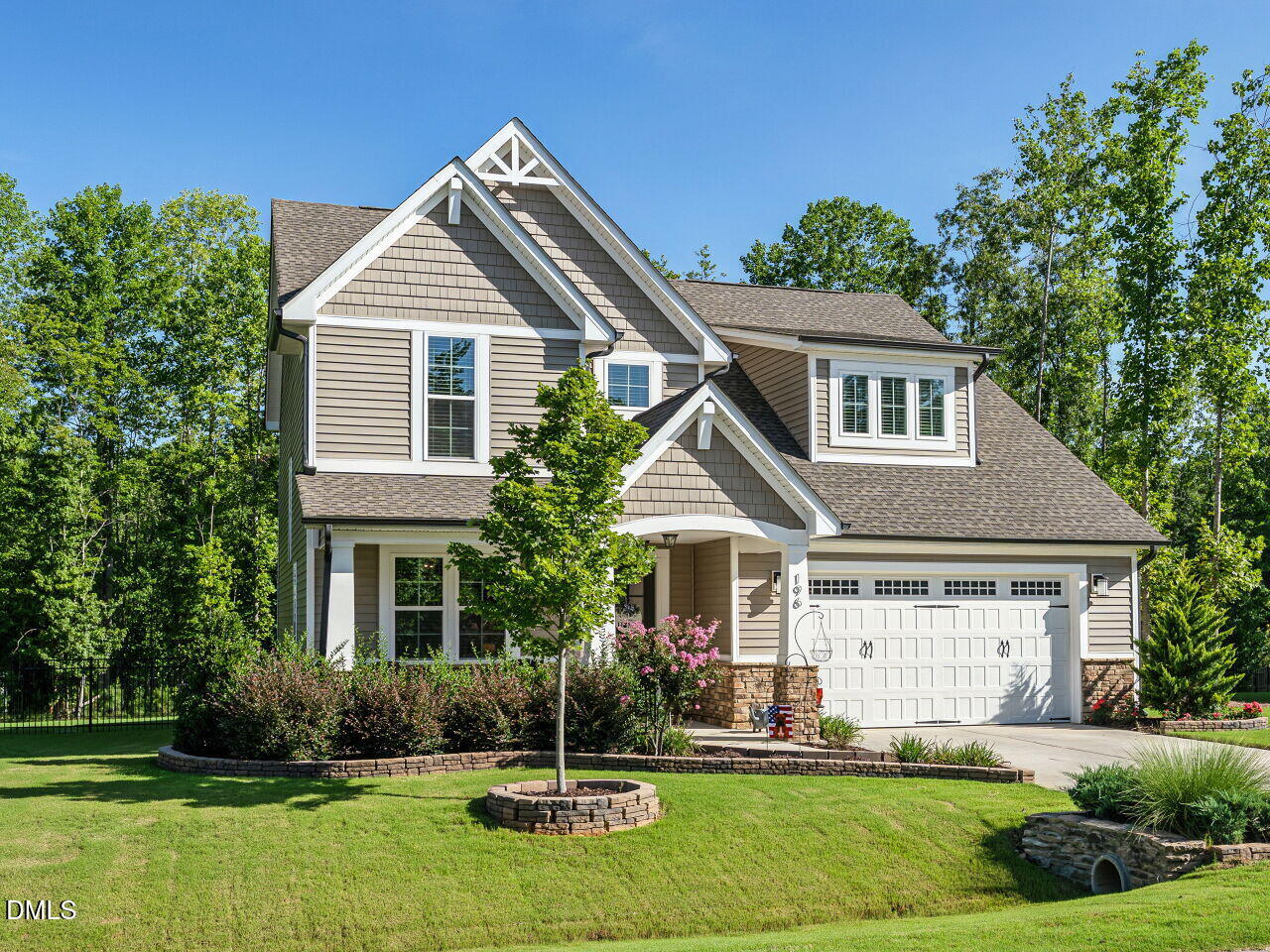 196 W Amber Oak Drive