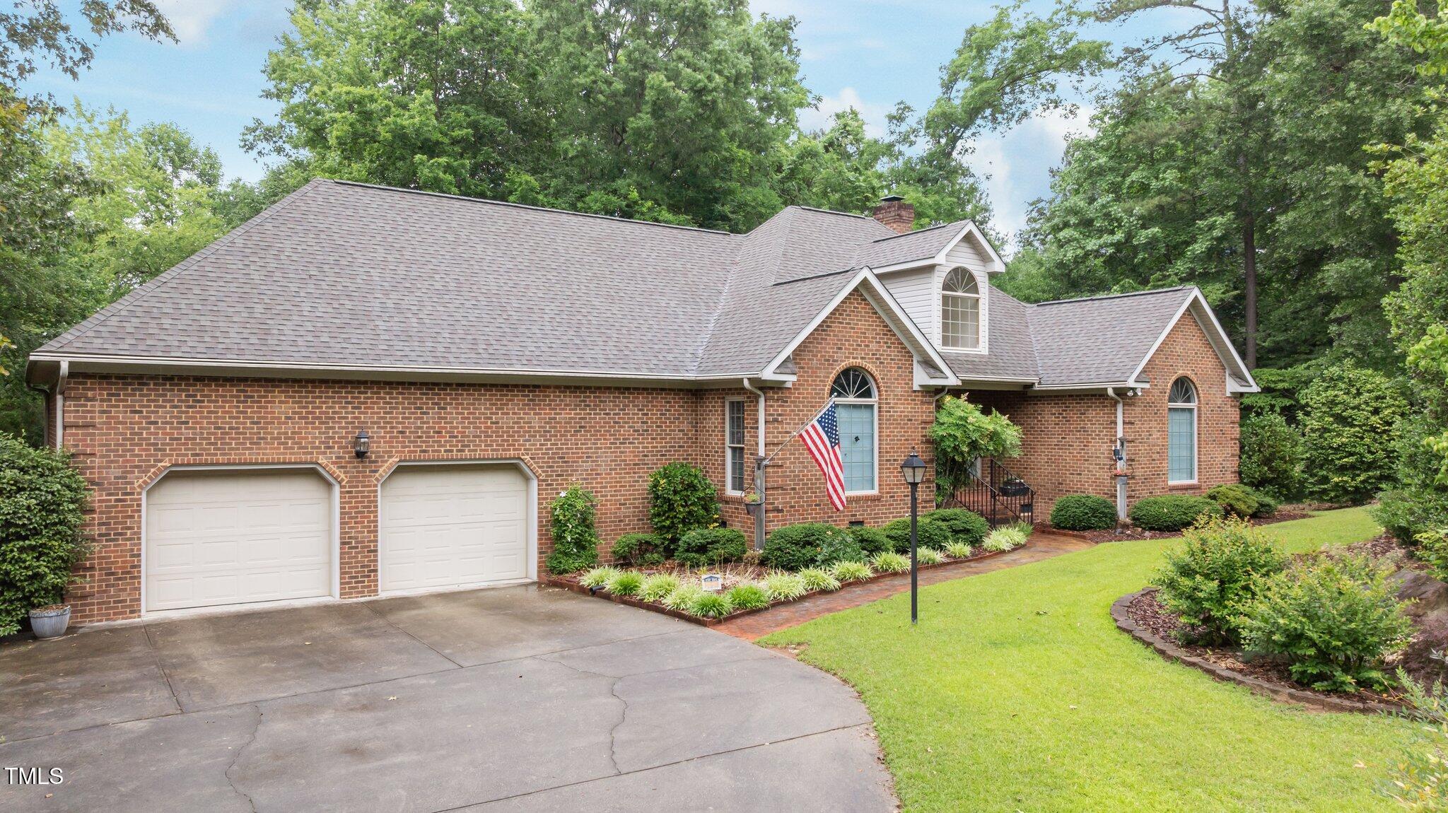 414 Bakewell Court