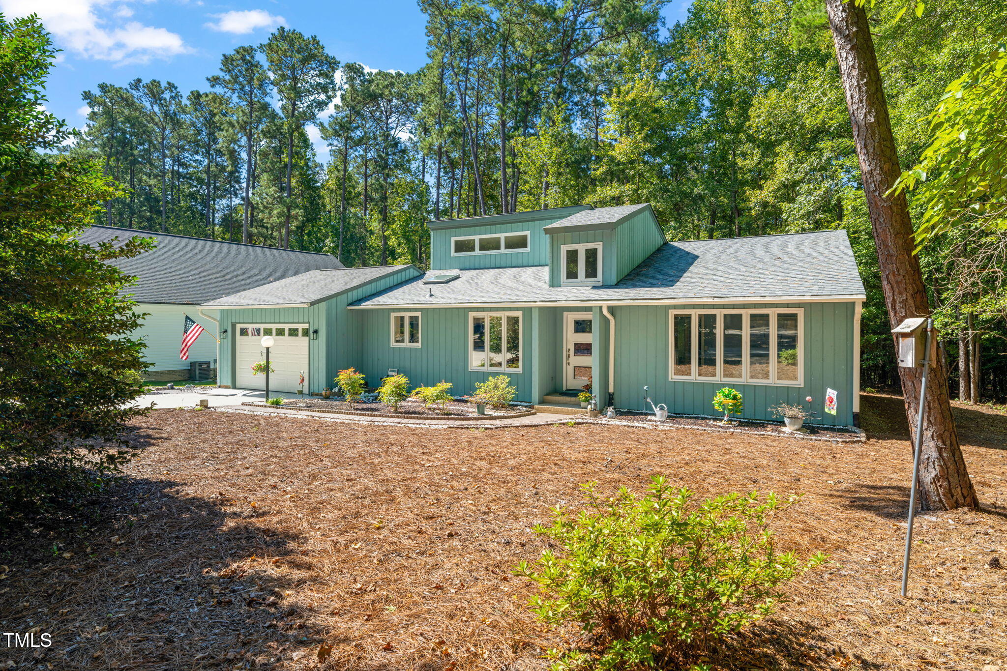 4007 Deer Track Trail