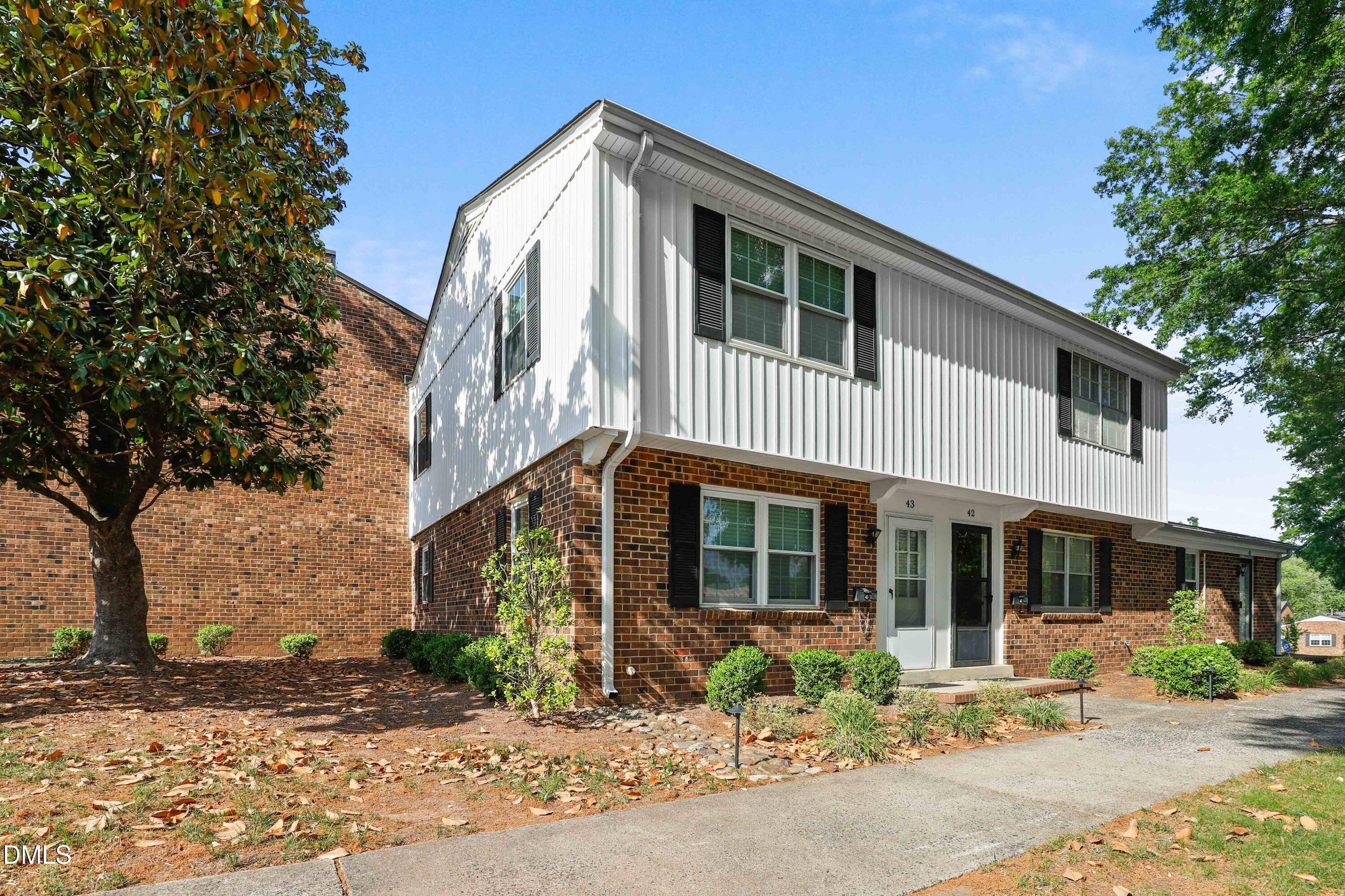 1002 Willow Drive Apt 43