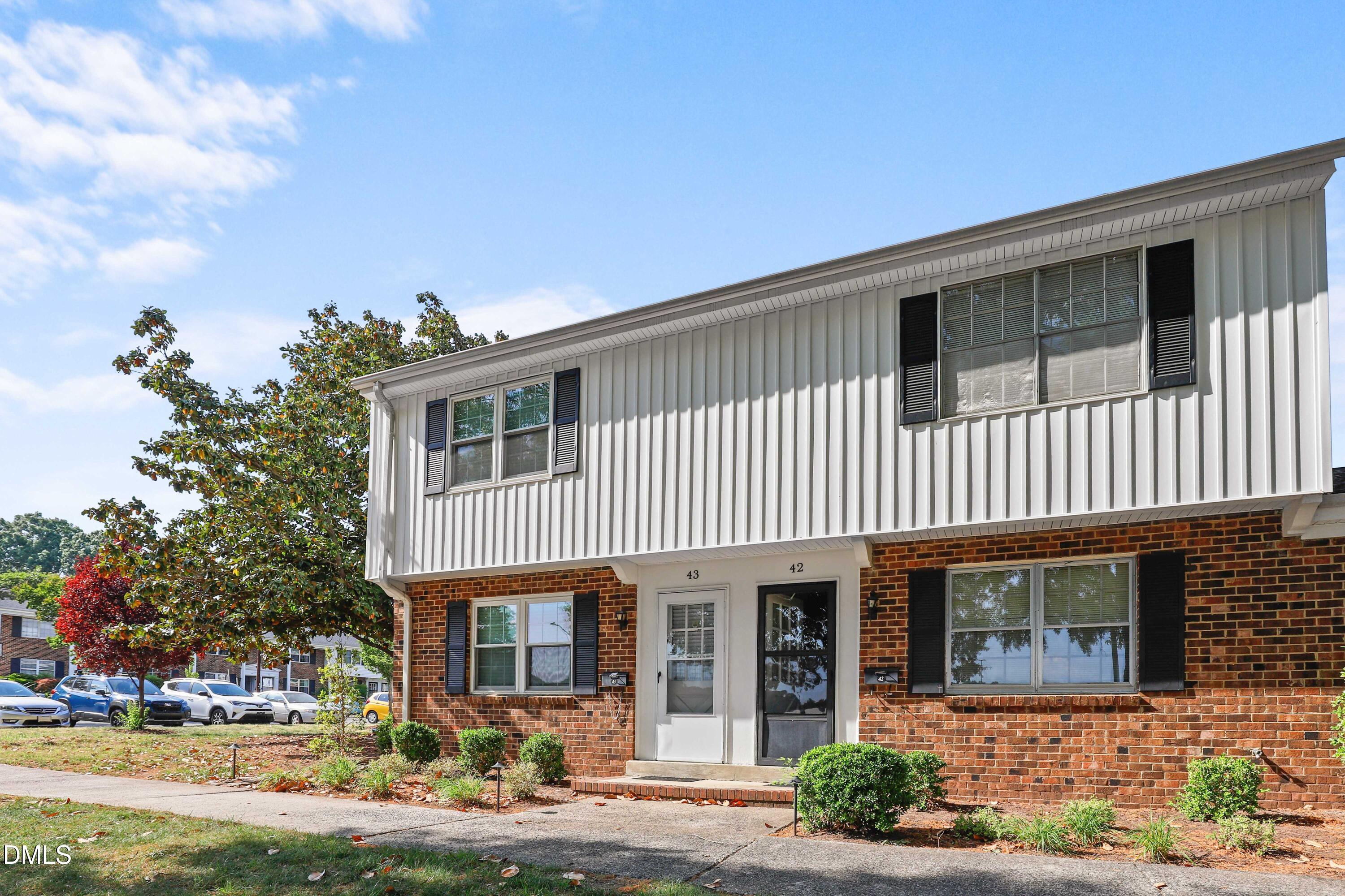 1002 Willow Drive Apt 43