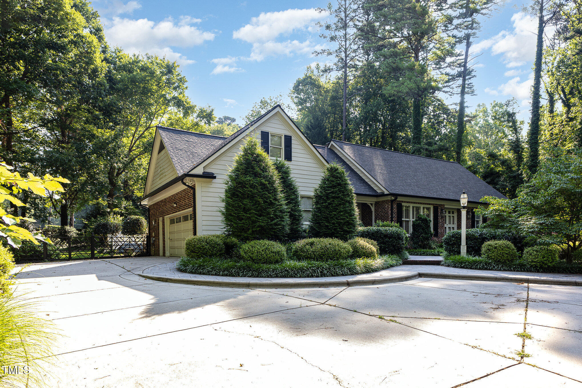 515 S Woodland Road