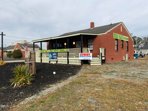 1206-1208 W Cumberland Street Dunn NC 28334